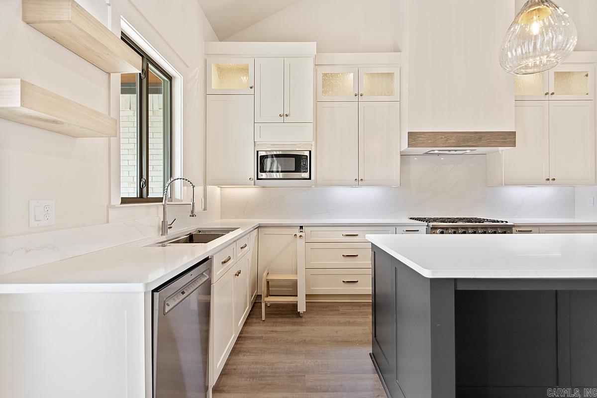 COUNTRY CLUB OF AR-QUARTERS ADDN - Residential