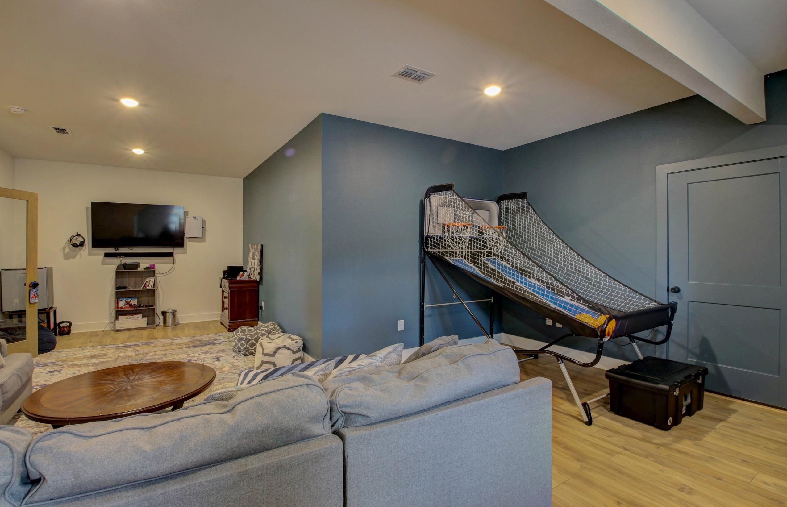 CHENAL VALLEY CORLAY COURT - Residential