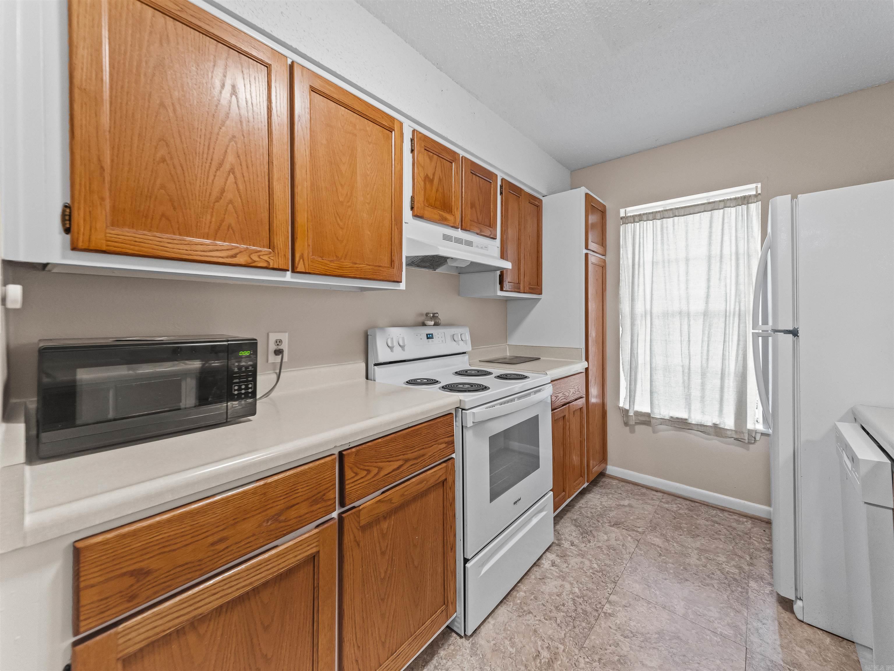 Desoto Courts Townhouse 1 - Residential