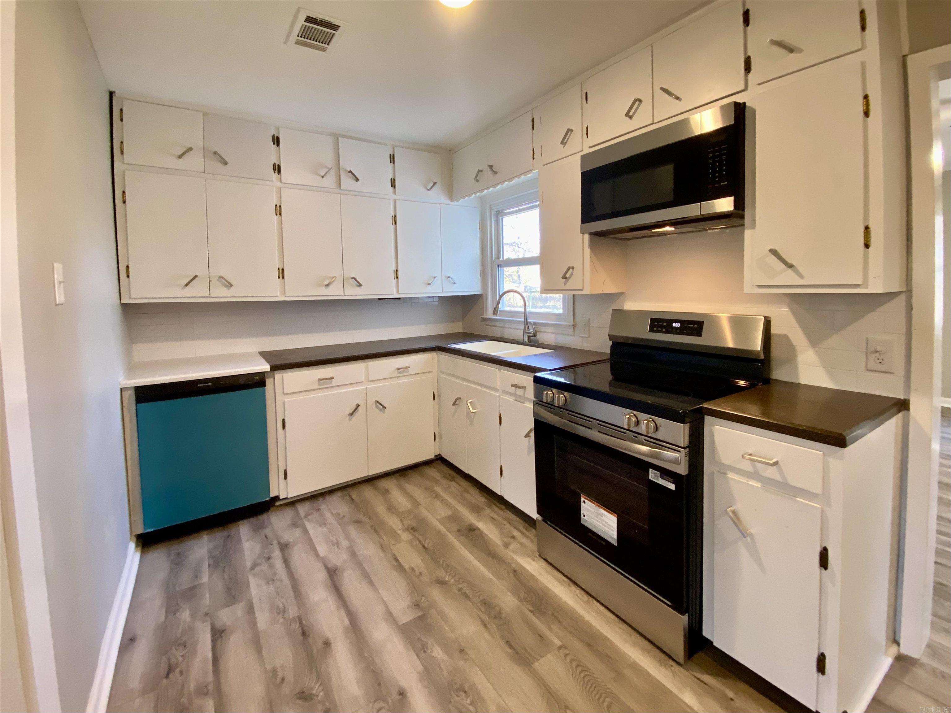 Sims 1st - Residential