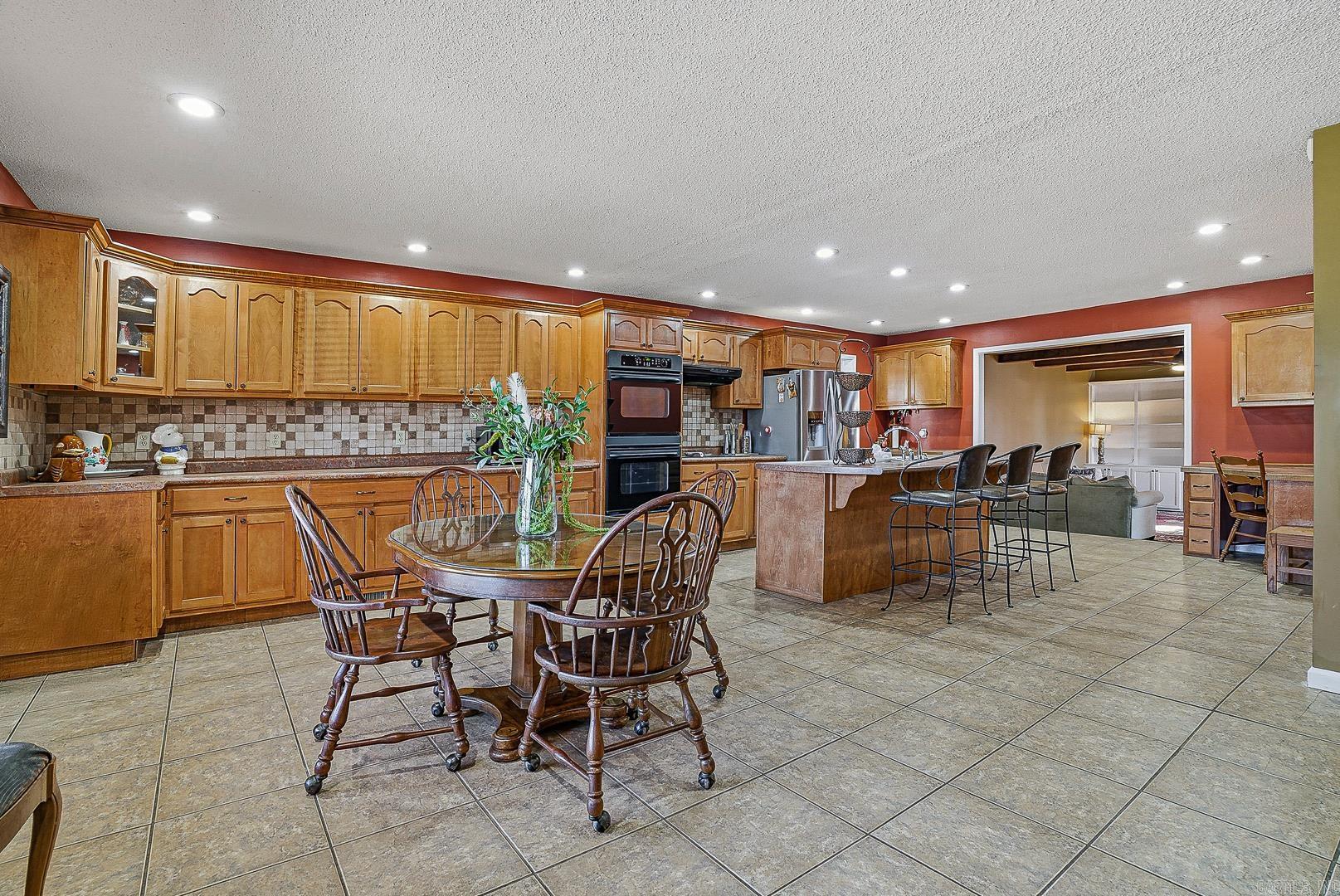 BLACKWOOD & BONE - Residential