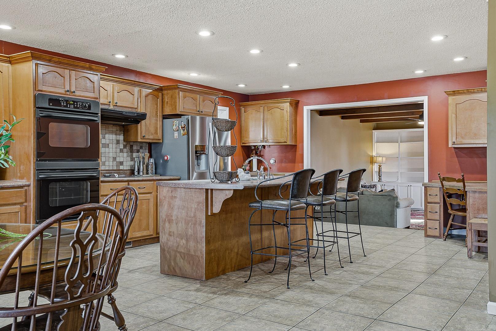 BLACKWOOD & BONE - Residential