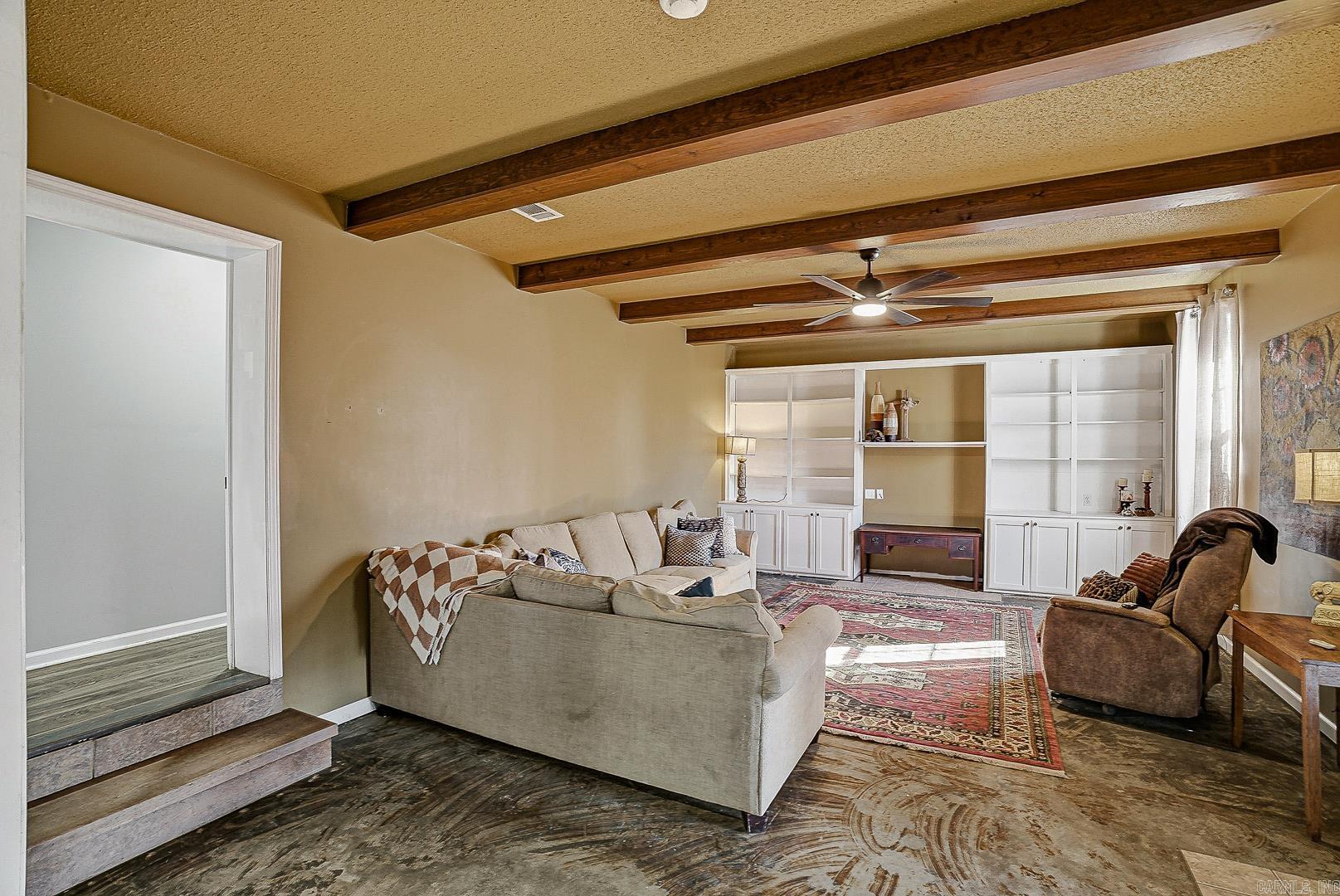 BLACKWOOD & BONE - Residential