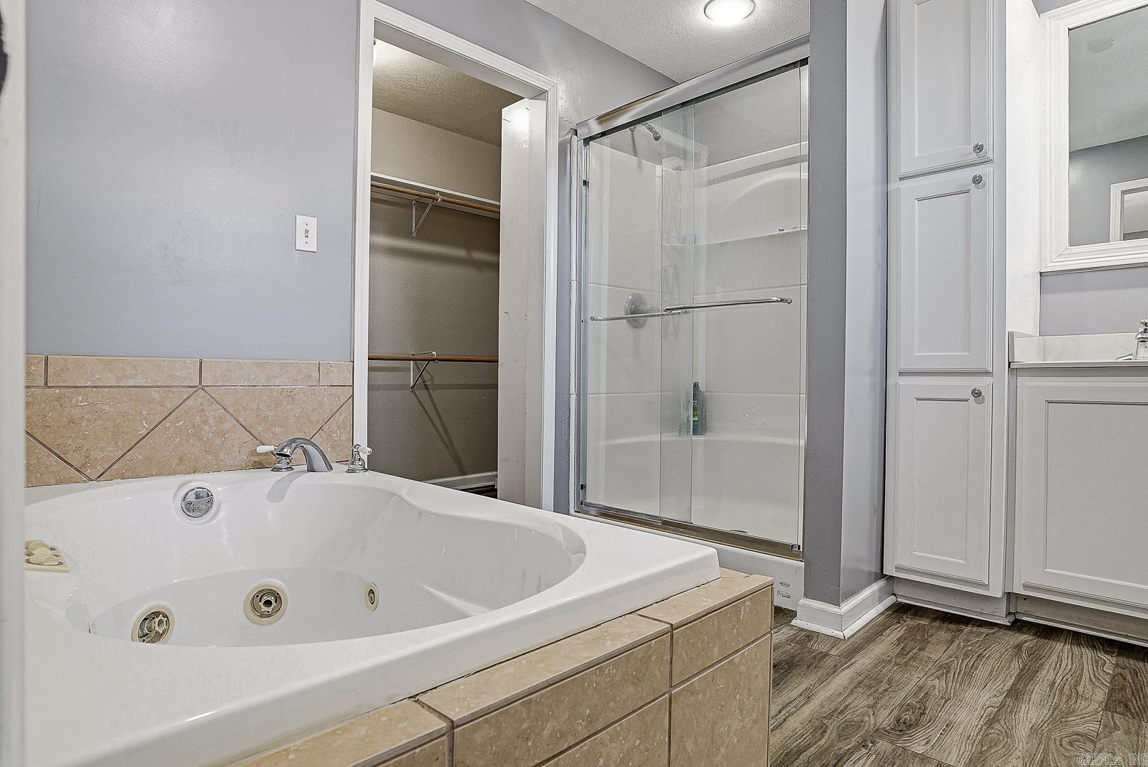 BLACKWOOD & BONE - Residential