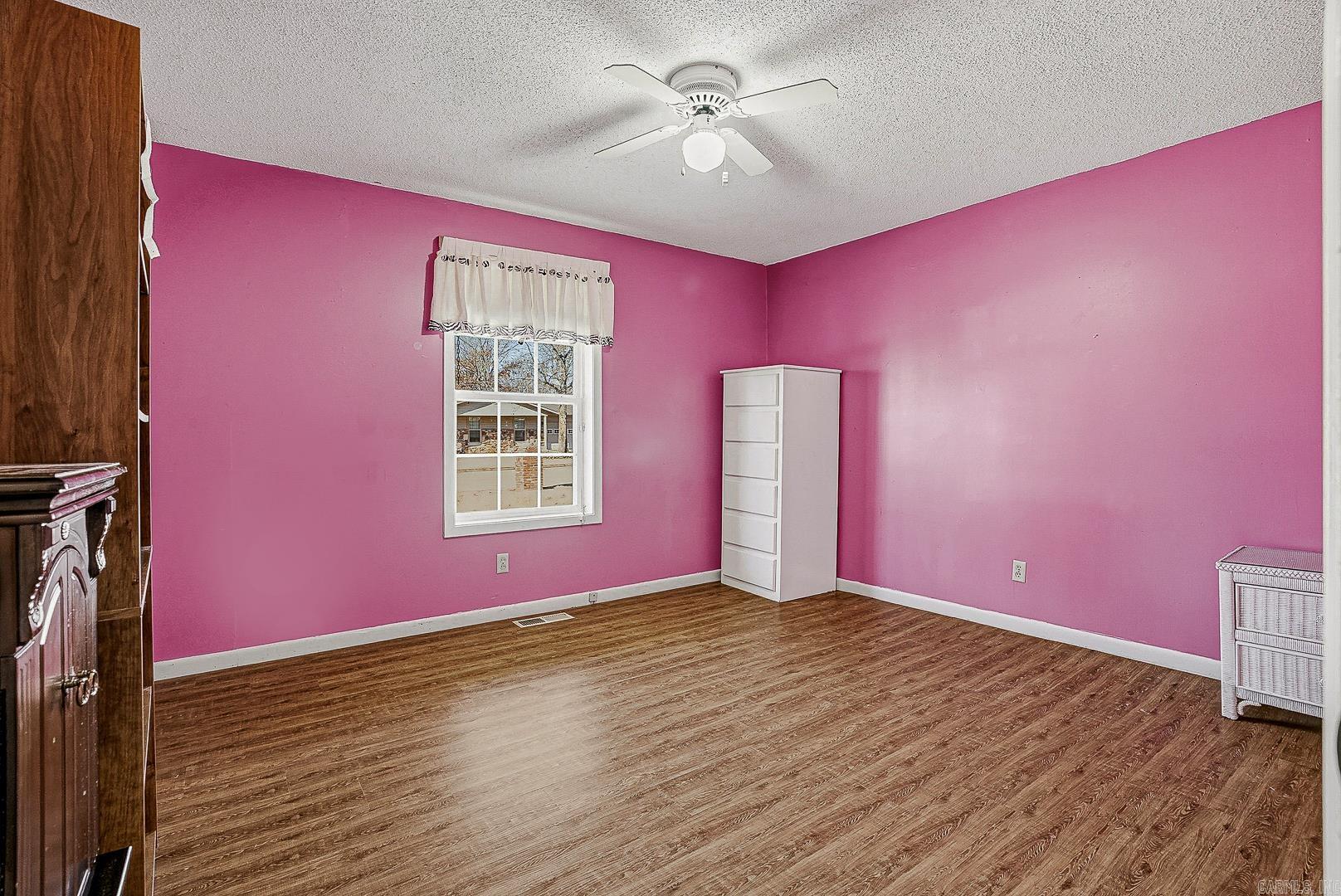 BLACKWOOD & BONE - Residential