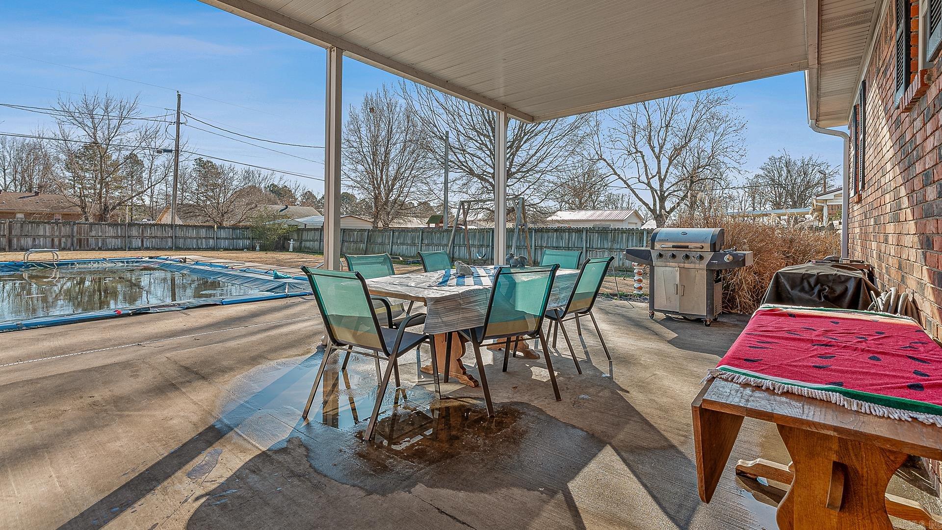 BLACKWOOD & BONE - Residential