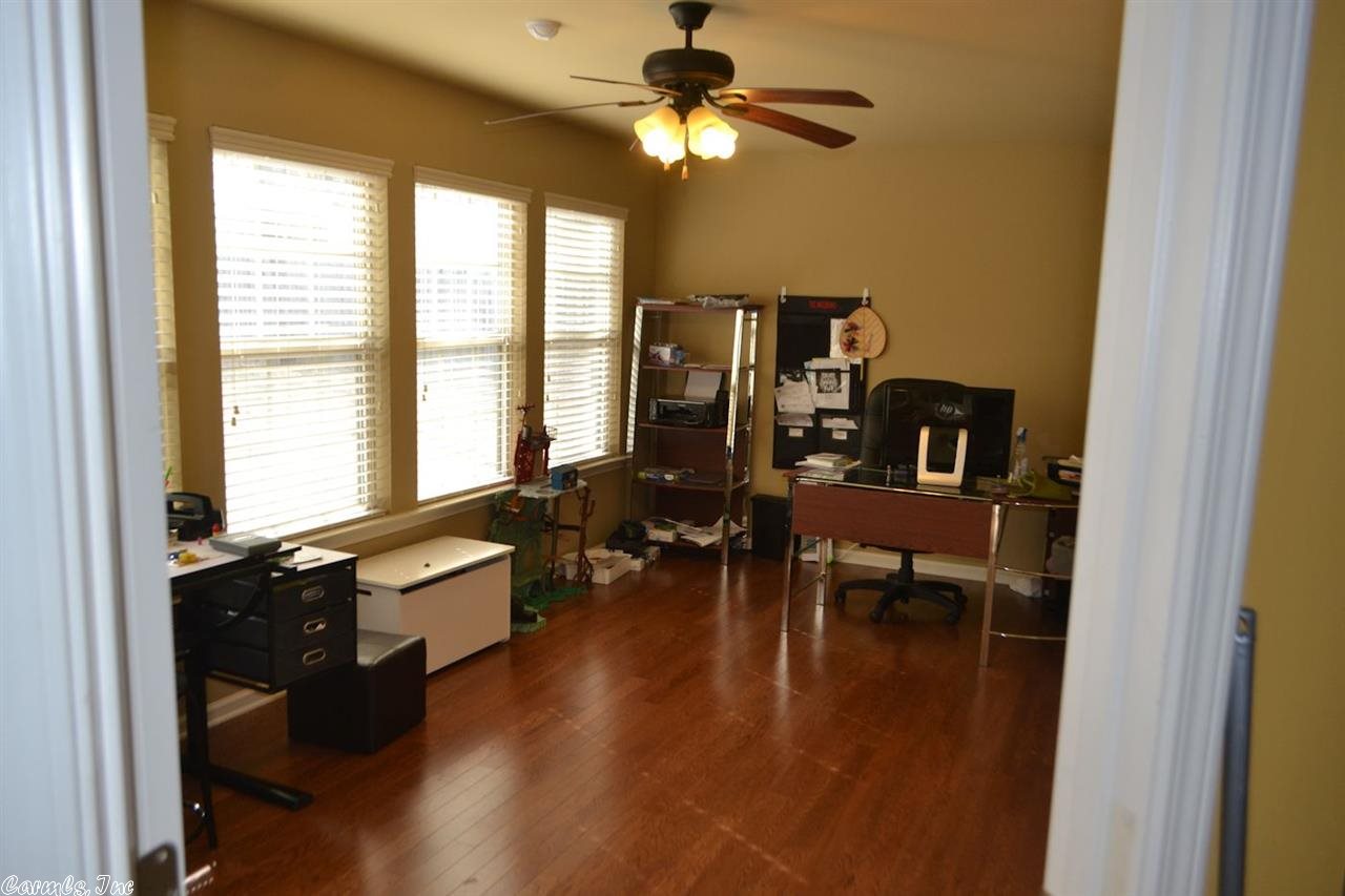 KINGS CROSSING - Residential