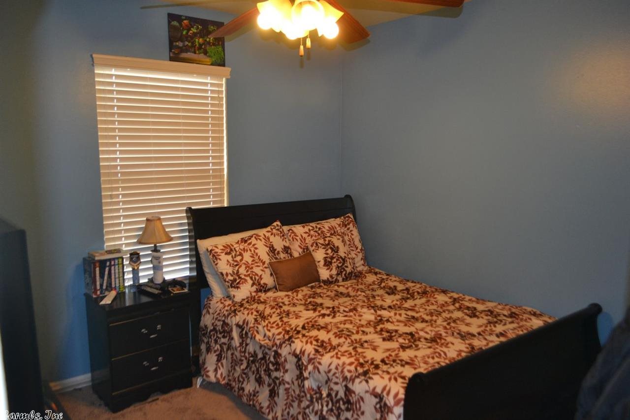 KINGS CROSSING - Residential