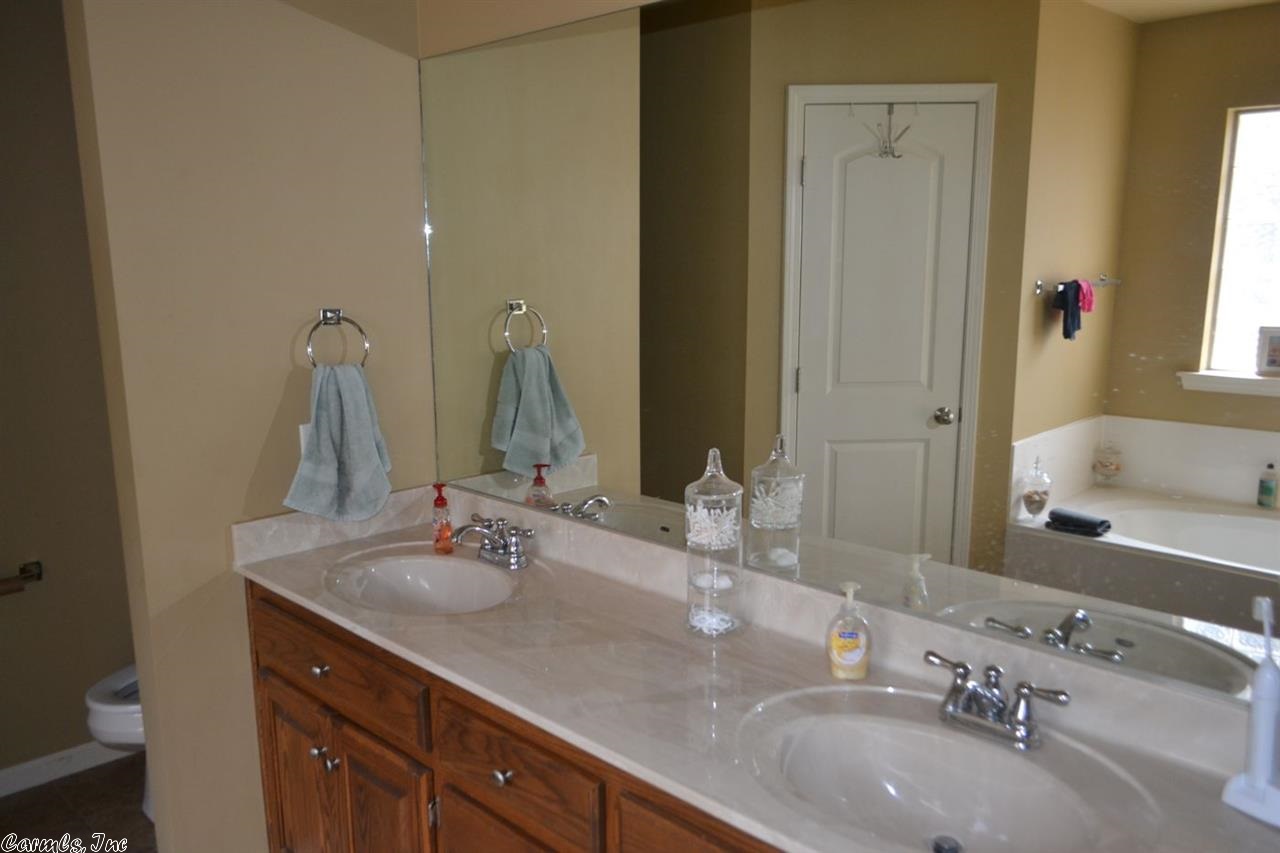 KINGS CROSSING - Residential