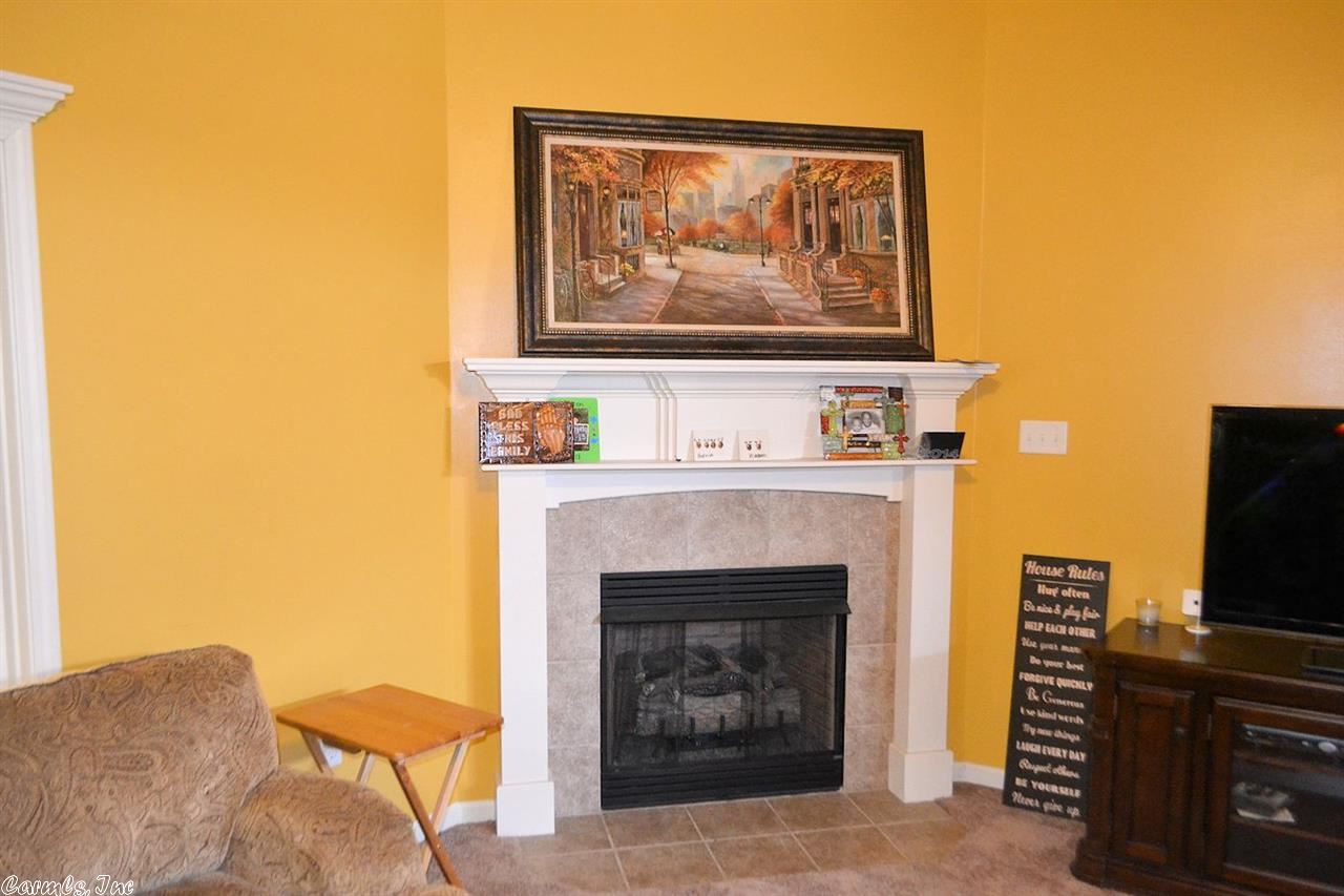 KINGS CROSSING - Residential