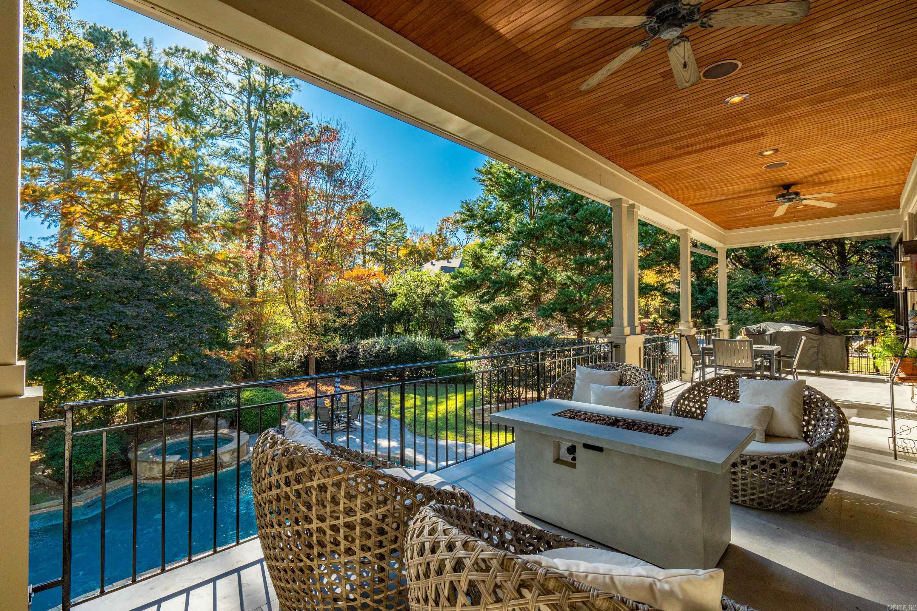 LOTUS VALLEY - Residential