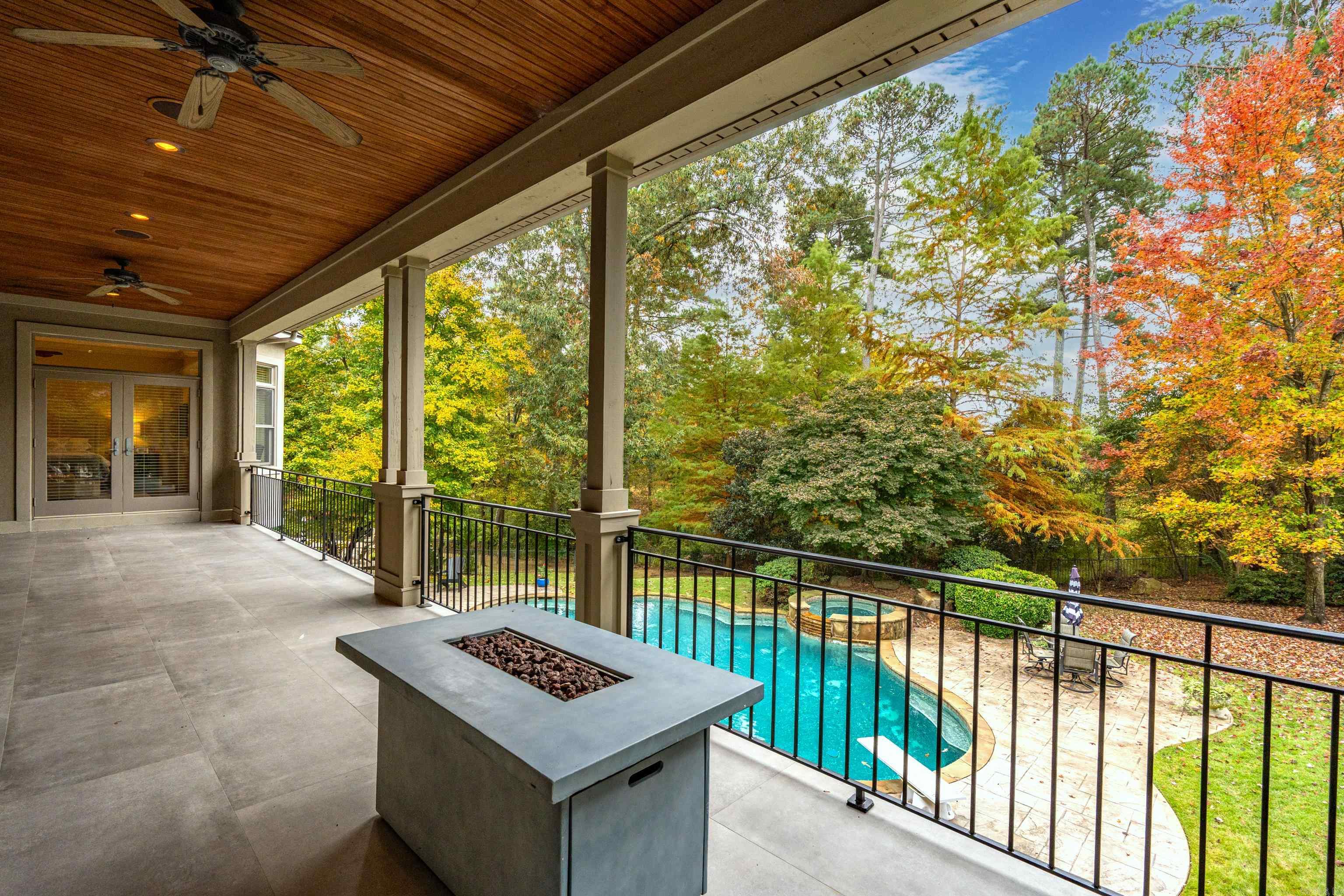 LOTUS VALLEY - Residential