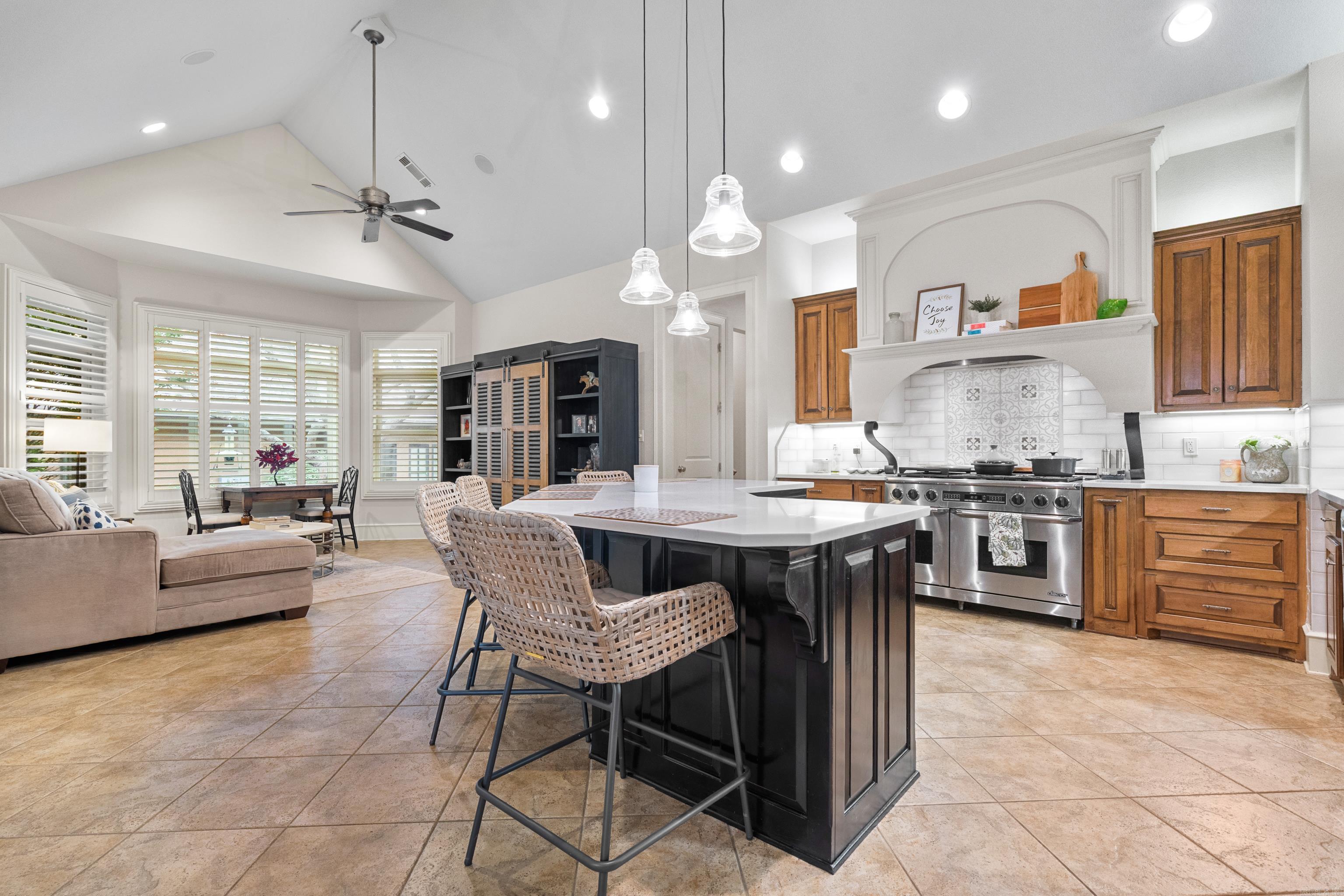 LOTUS VALLEY - Residential