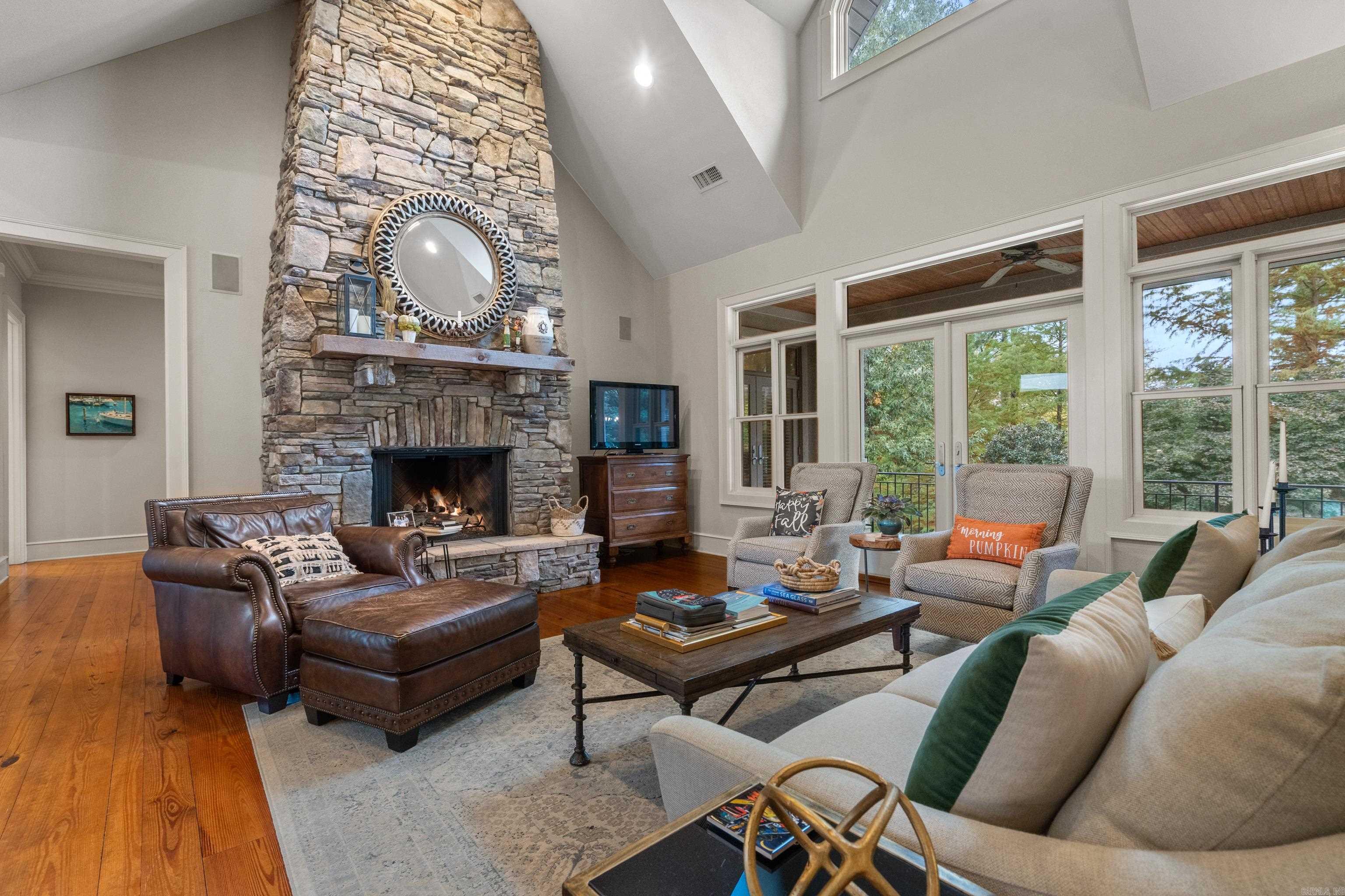 LOTUS VALLEY - Residential