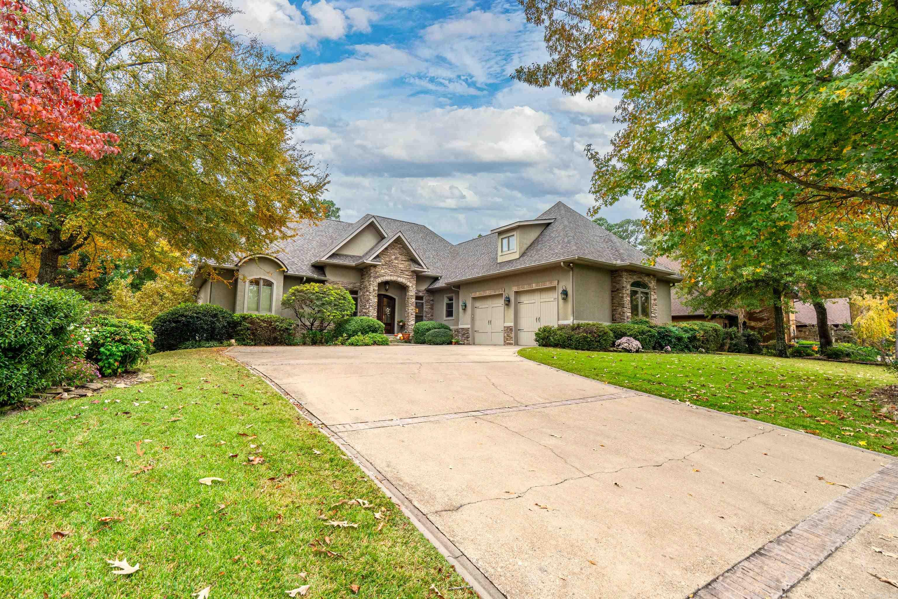 LOTUS VALLEY - Residential