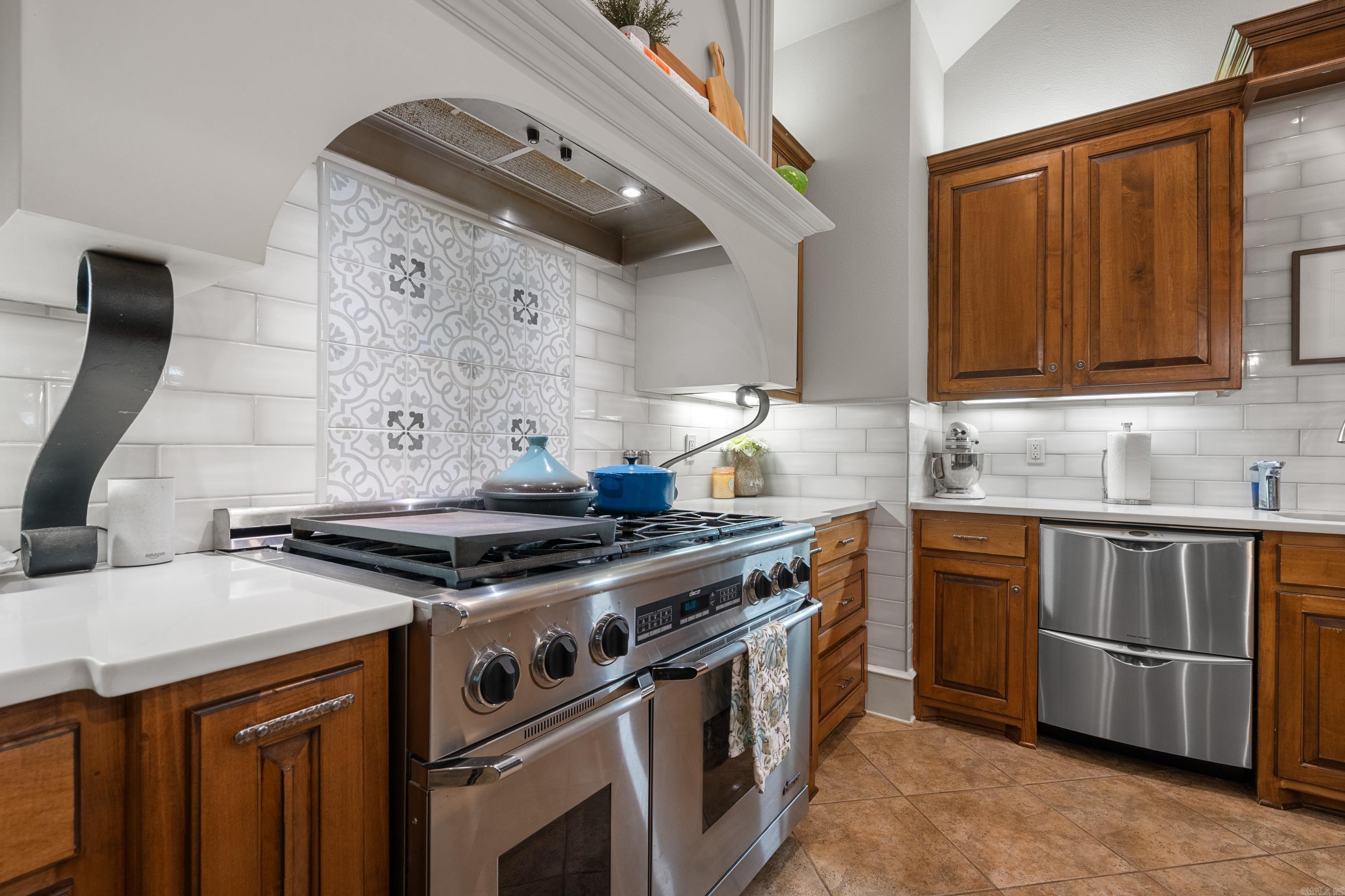 LOTUS VALLEY - Residential