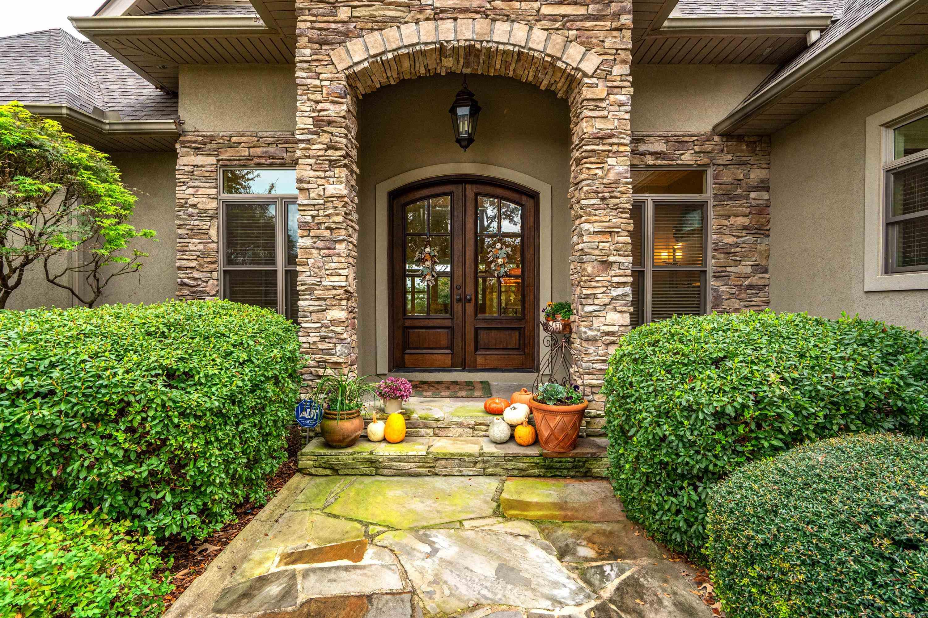 LOTUS VALLEY - Residential