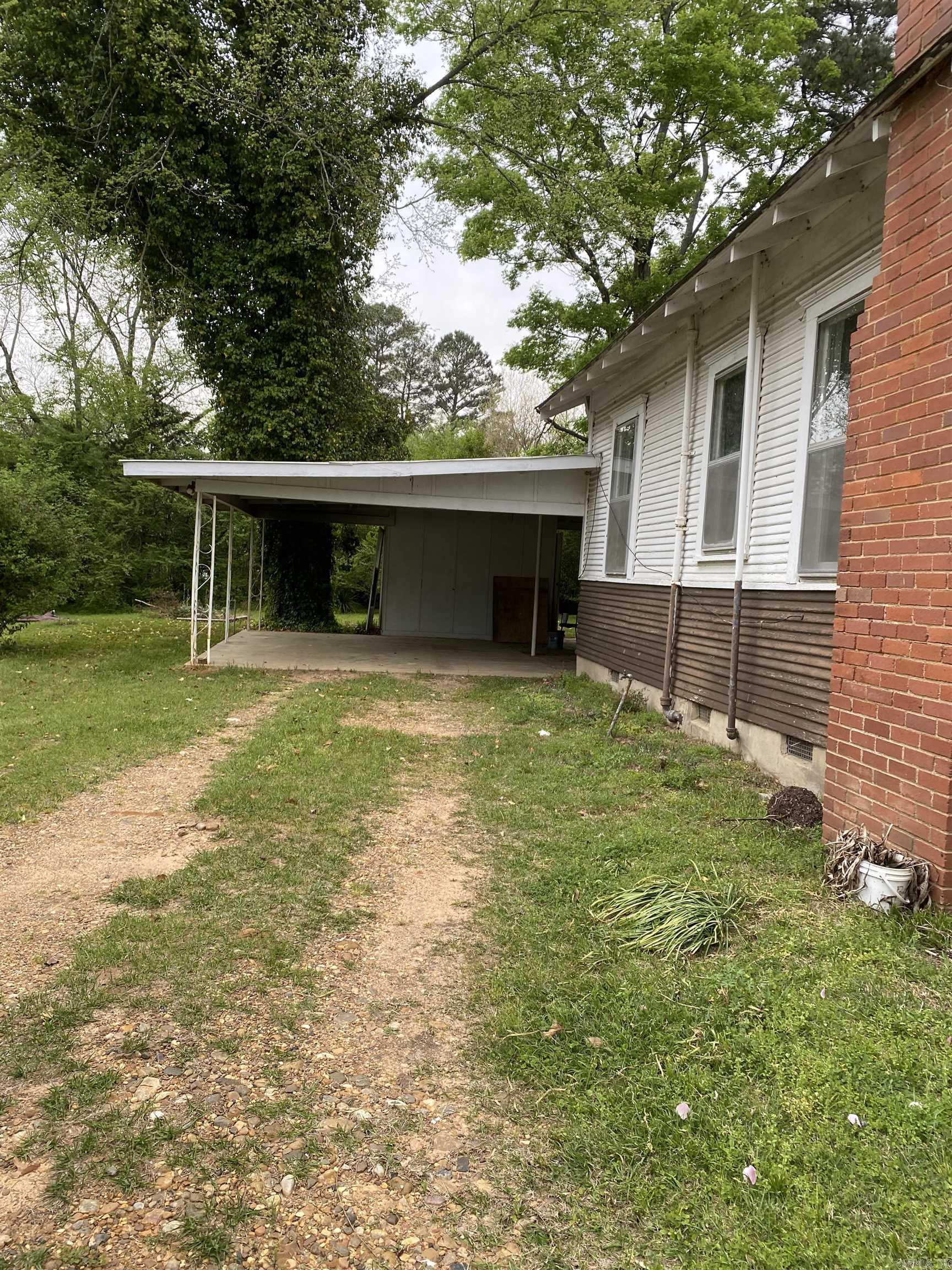 Original Mineral Springs - Residential