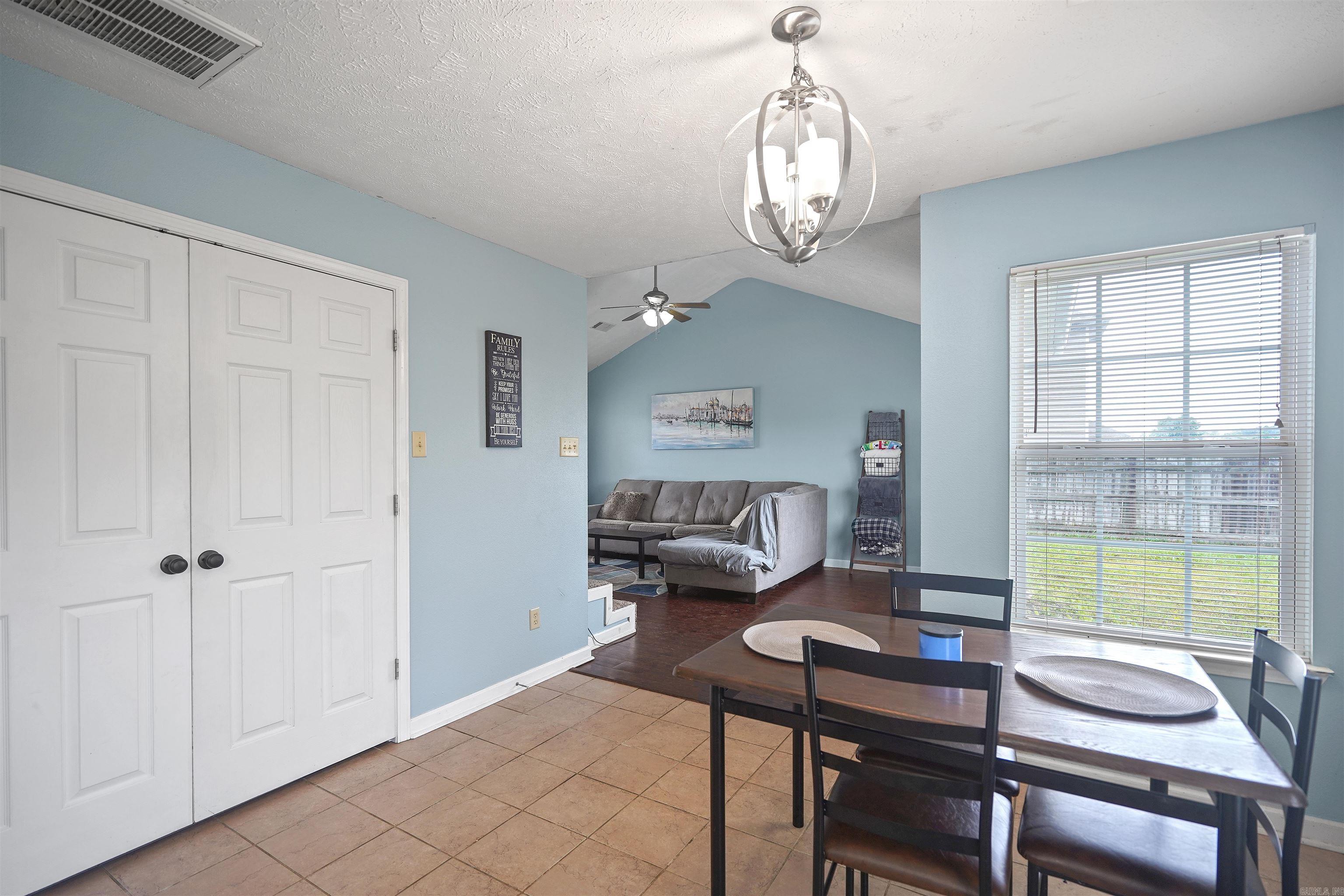 Twin Lakes - Residential