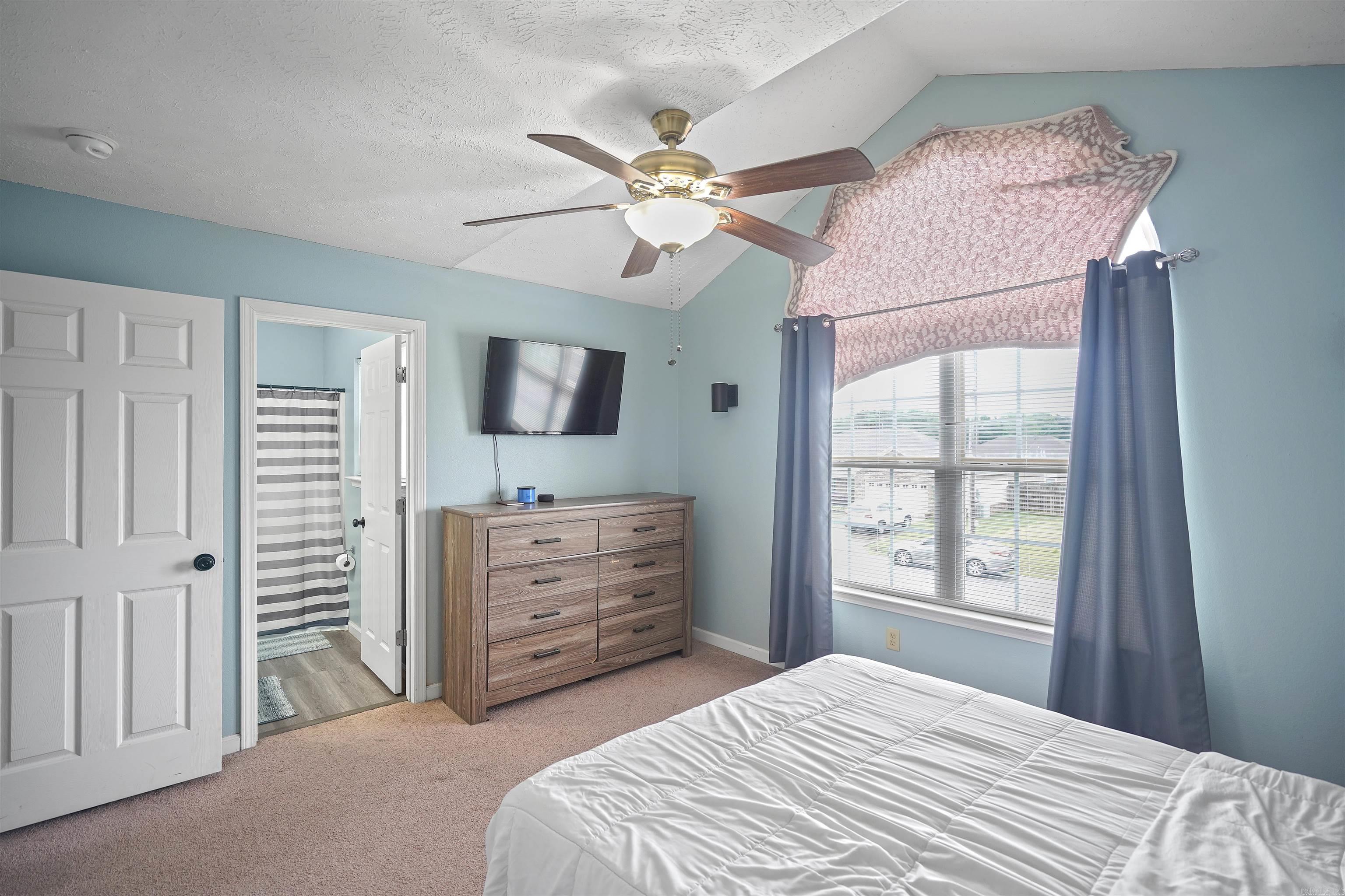 Twin Lakes - Residential