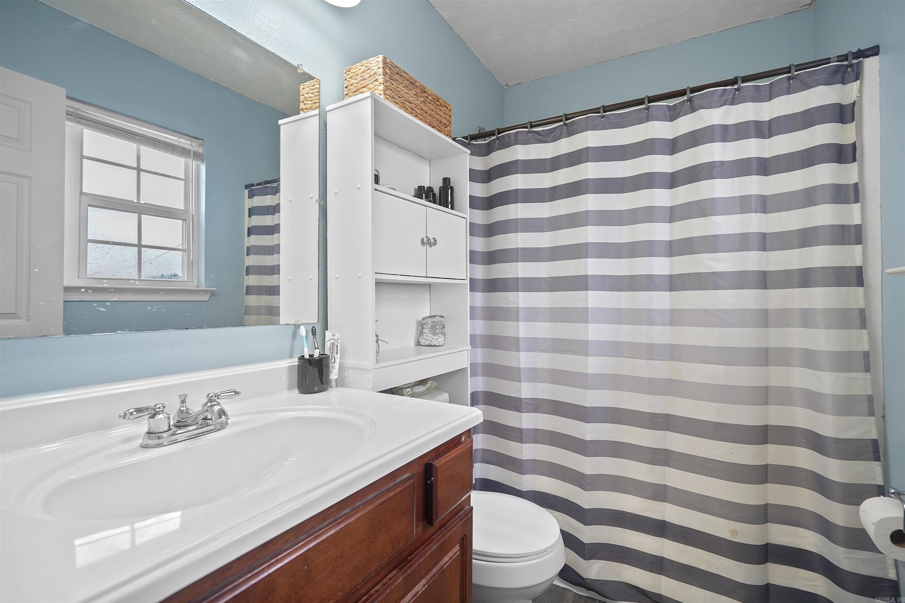 Twin Lakes - Residential