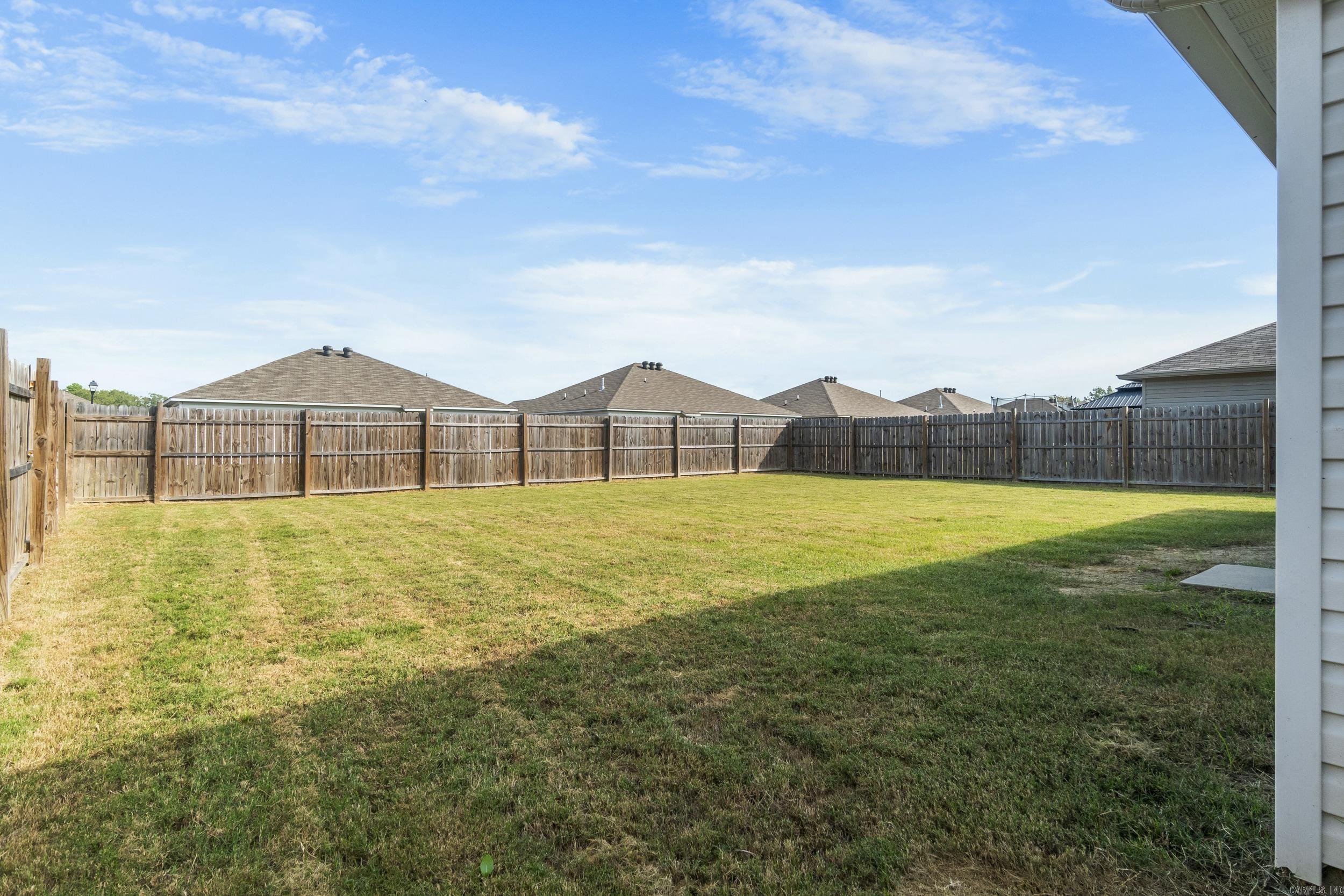 COUNTRY CLUB OF ARK THE - Residential