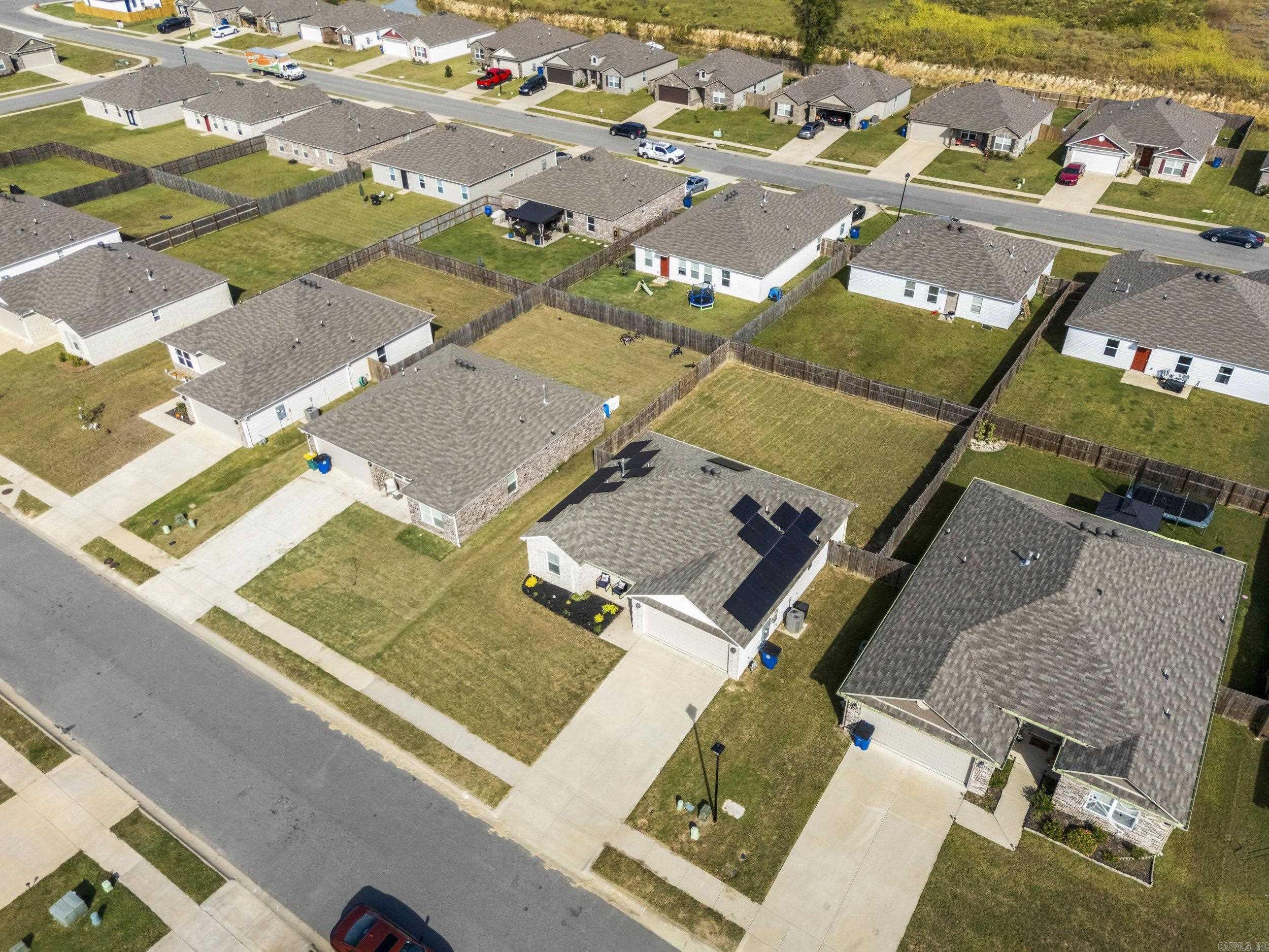 COUNTRY CLUB OF ARK THE - Residential