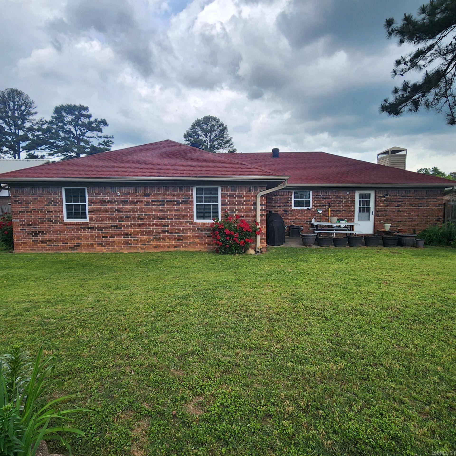 STONEWALL - Residential