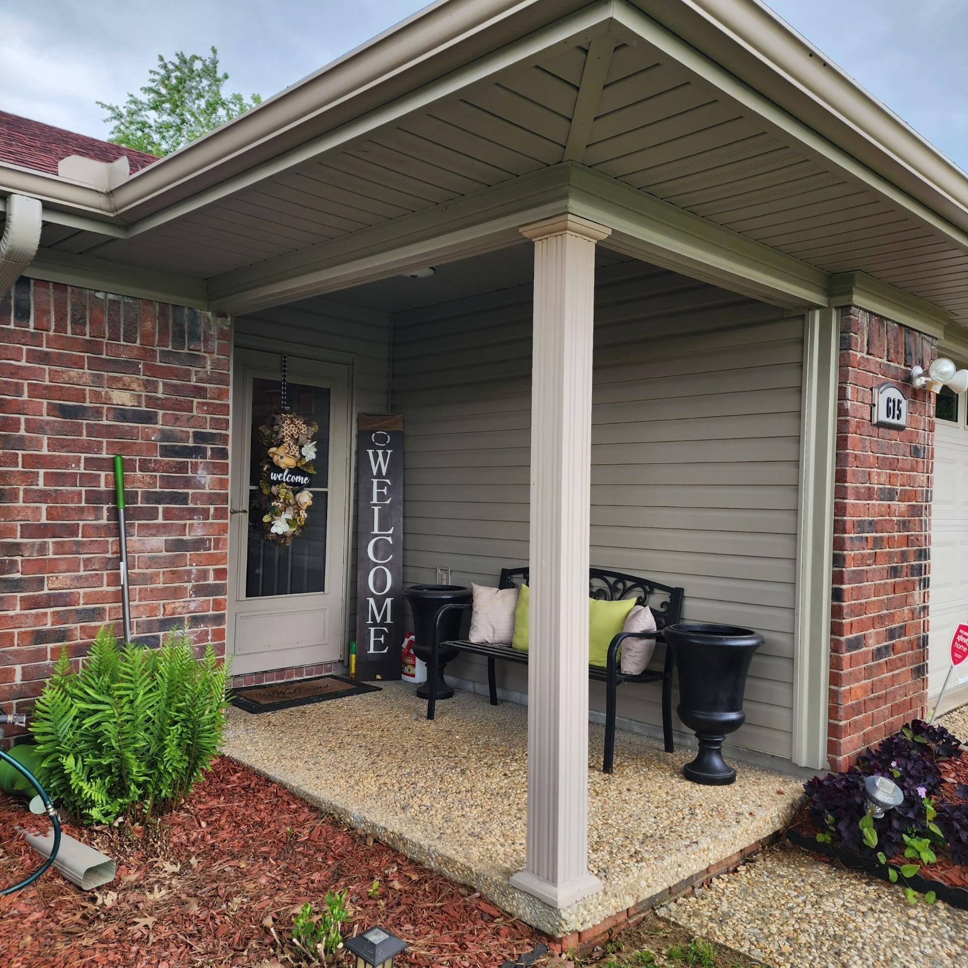 STONEWALL - Residential