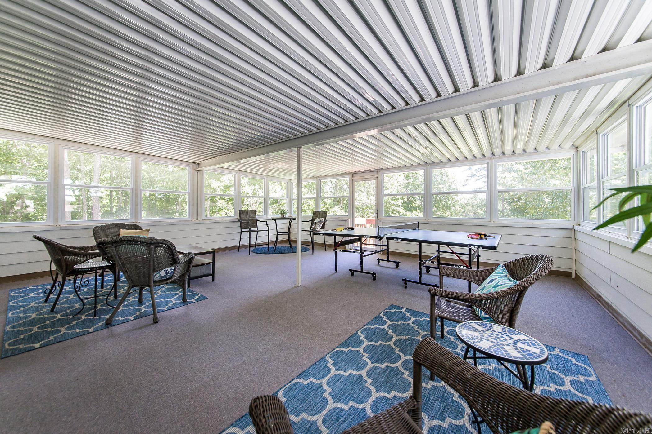 CASTLE RIDGE - Residential