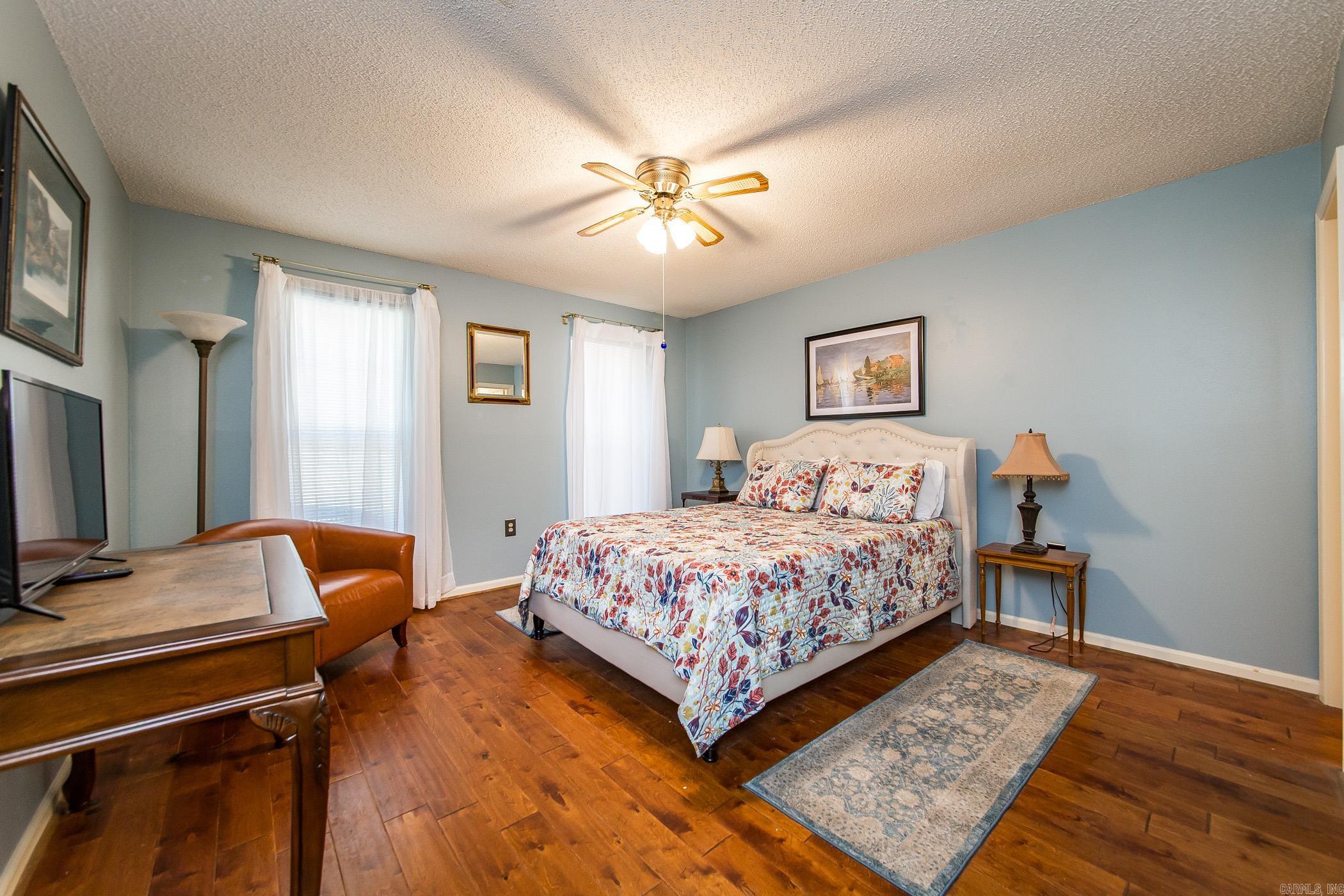 CASTLE RIDGE - Residential