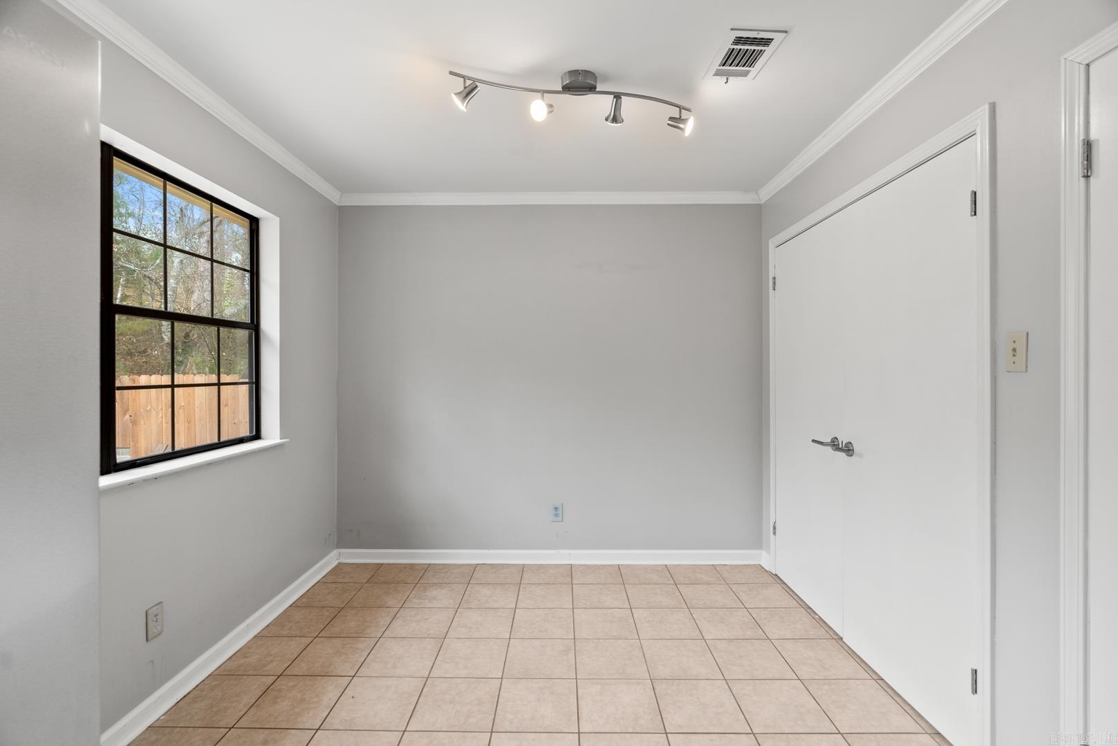 Marlowe Manor - Residential