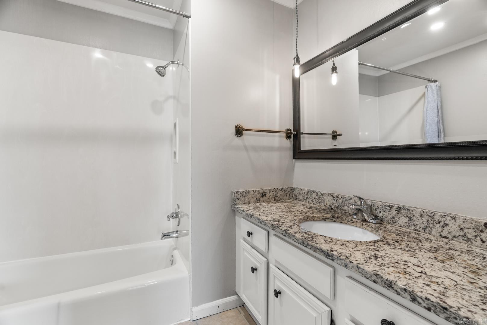 Marlowe Manor - Residential