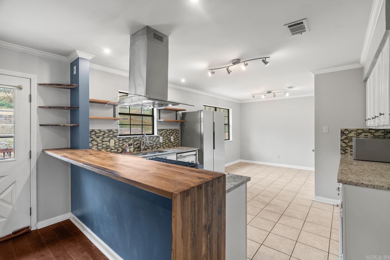 Marlowe Manor - Residential