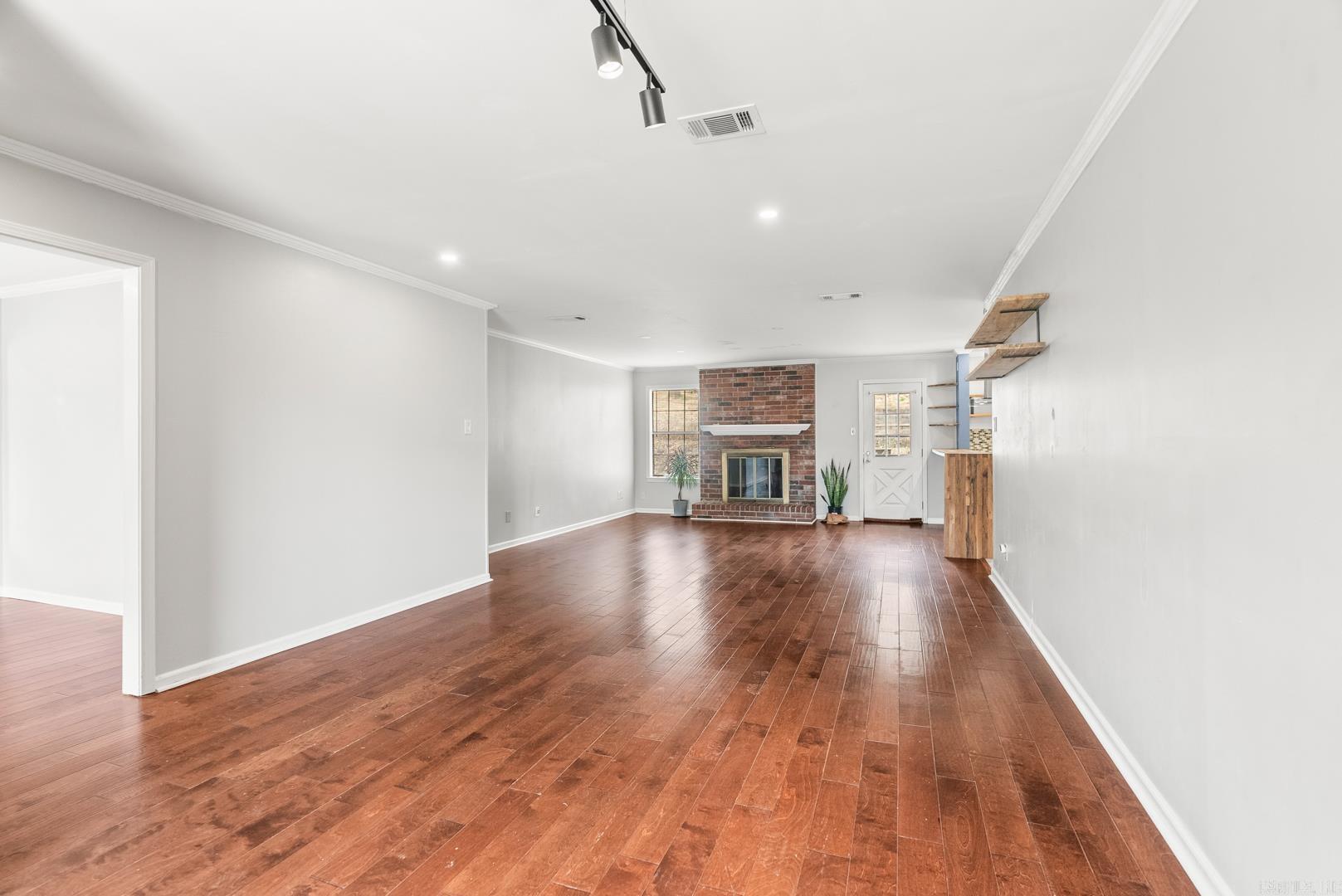 Marlowe Manor - Residential