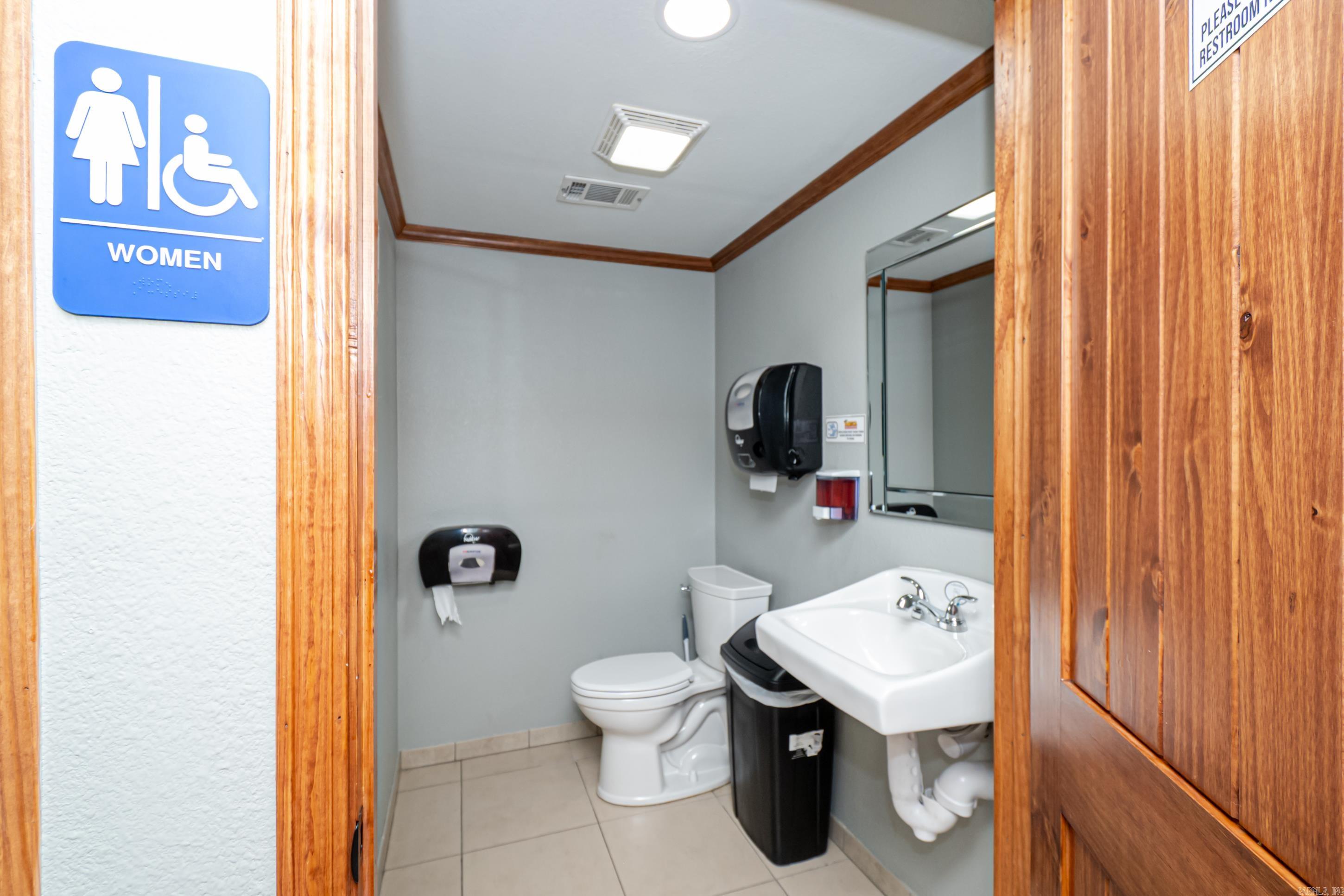 Monticello Original - Commercial Sale