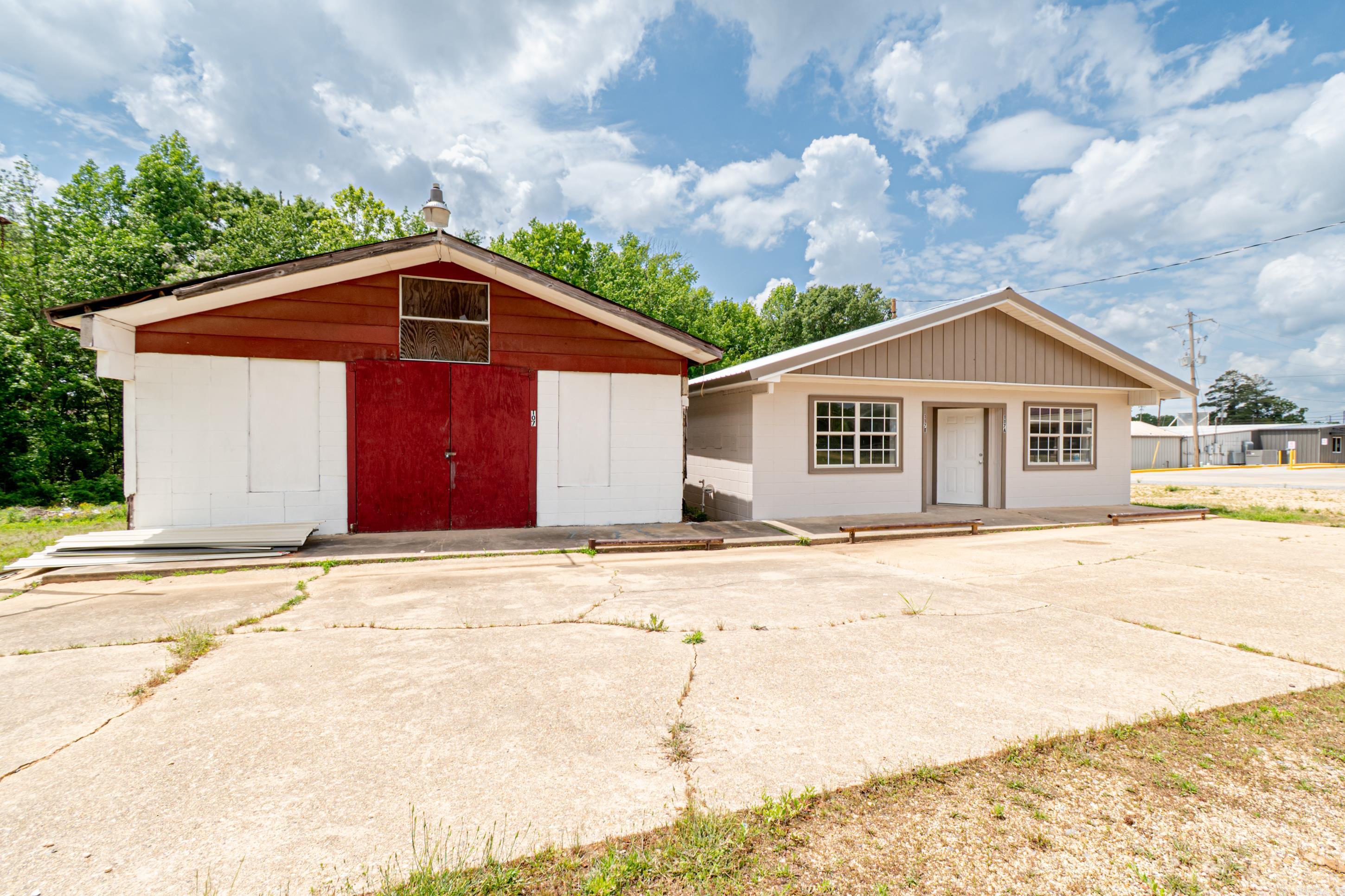 Monticello Original - Commercial Sale