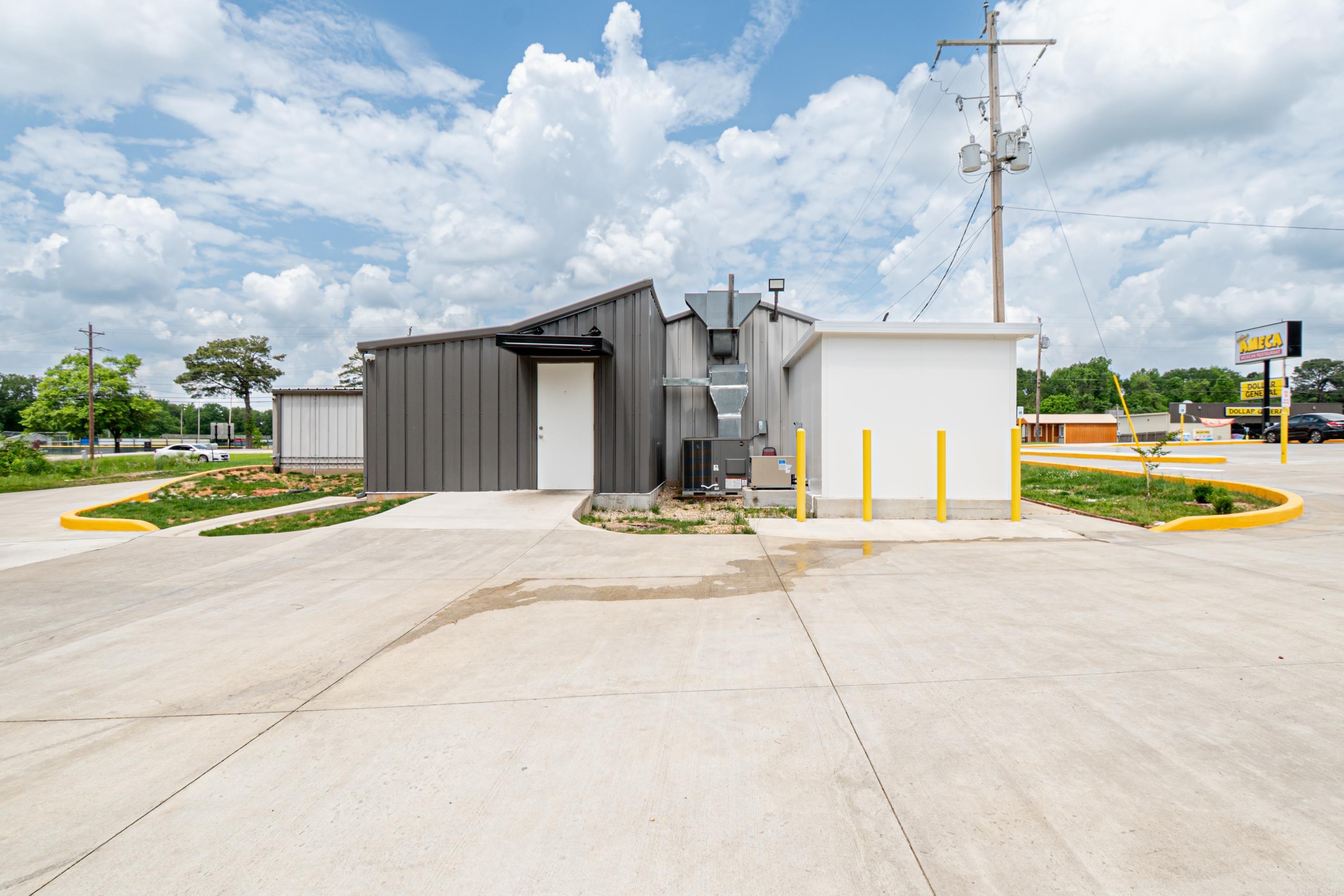 Monticello Original - Commercial Sale