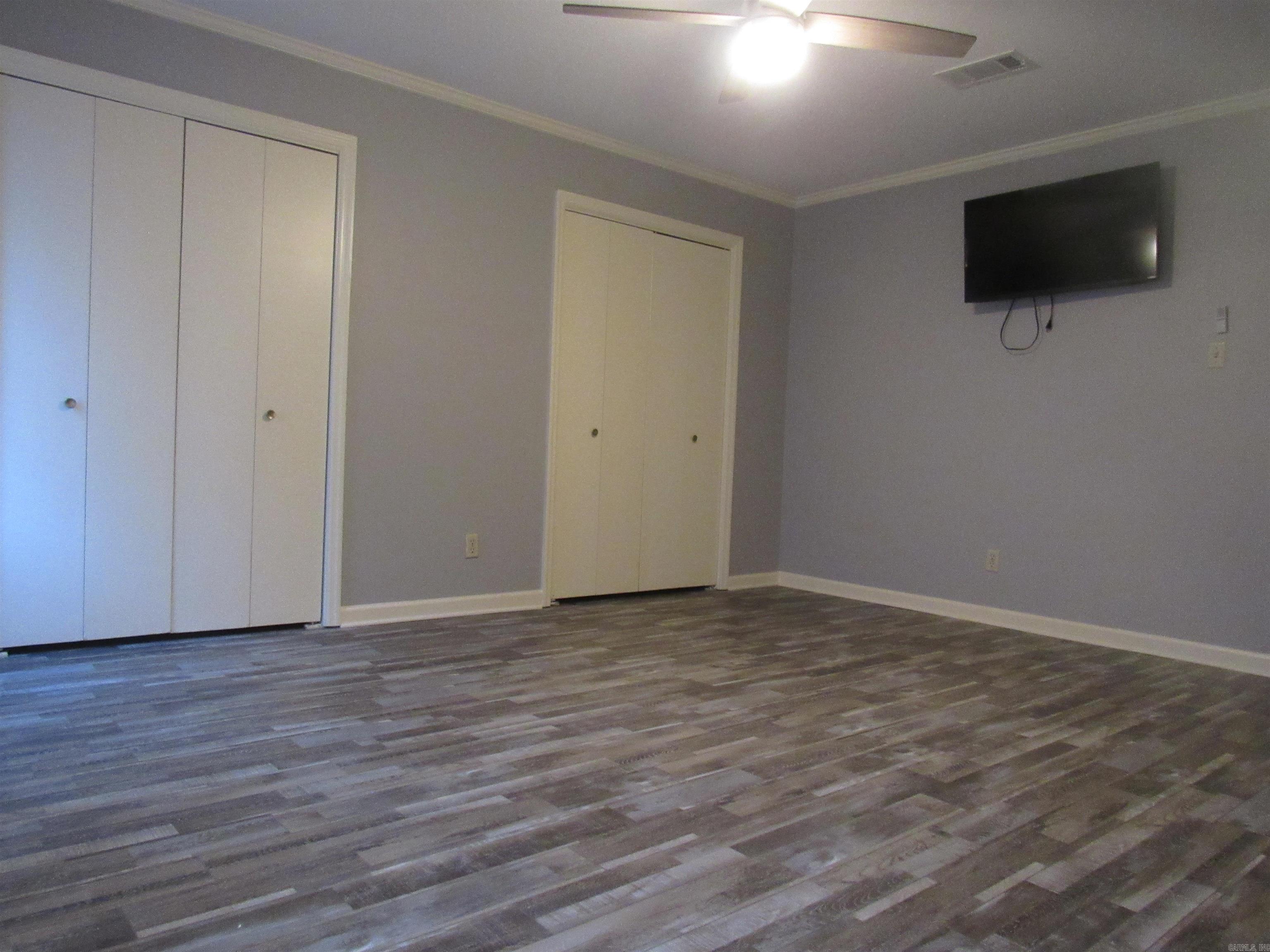 DEEREWOOD - Residential