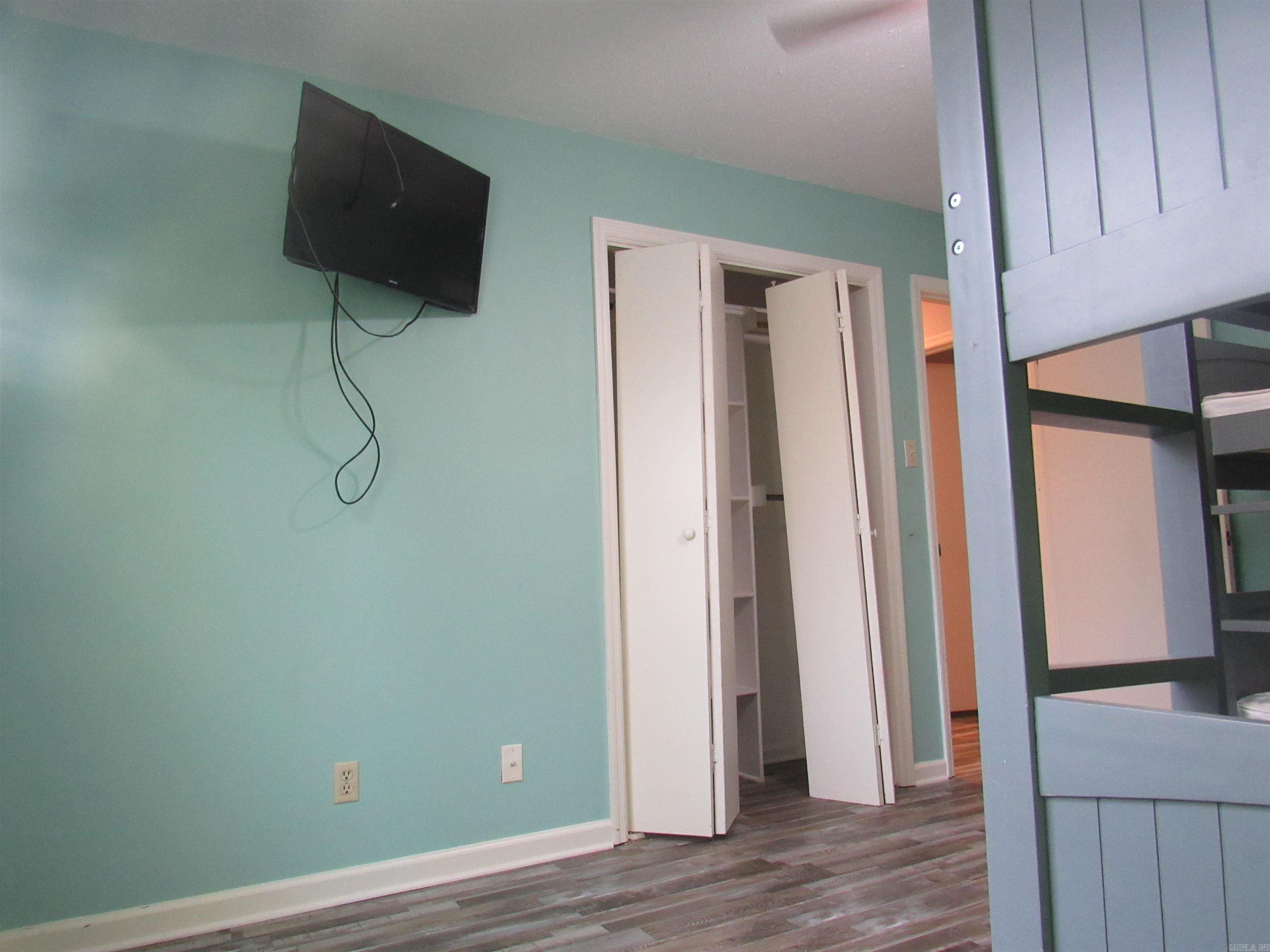 DEEREWOOD - Residential