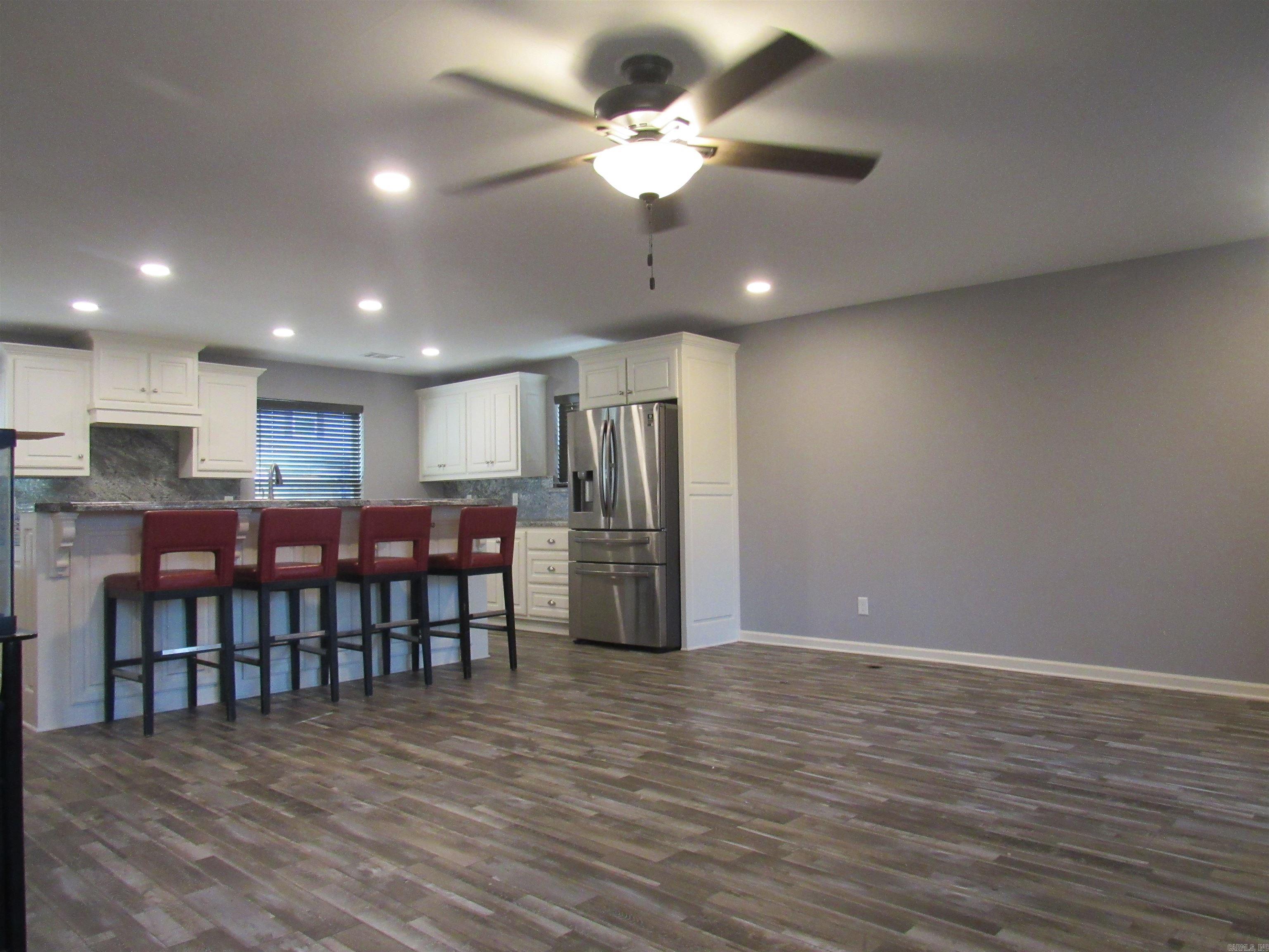 DEEREWOOD - Residential