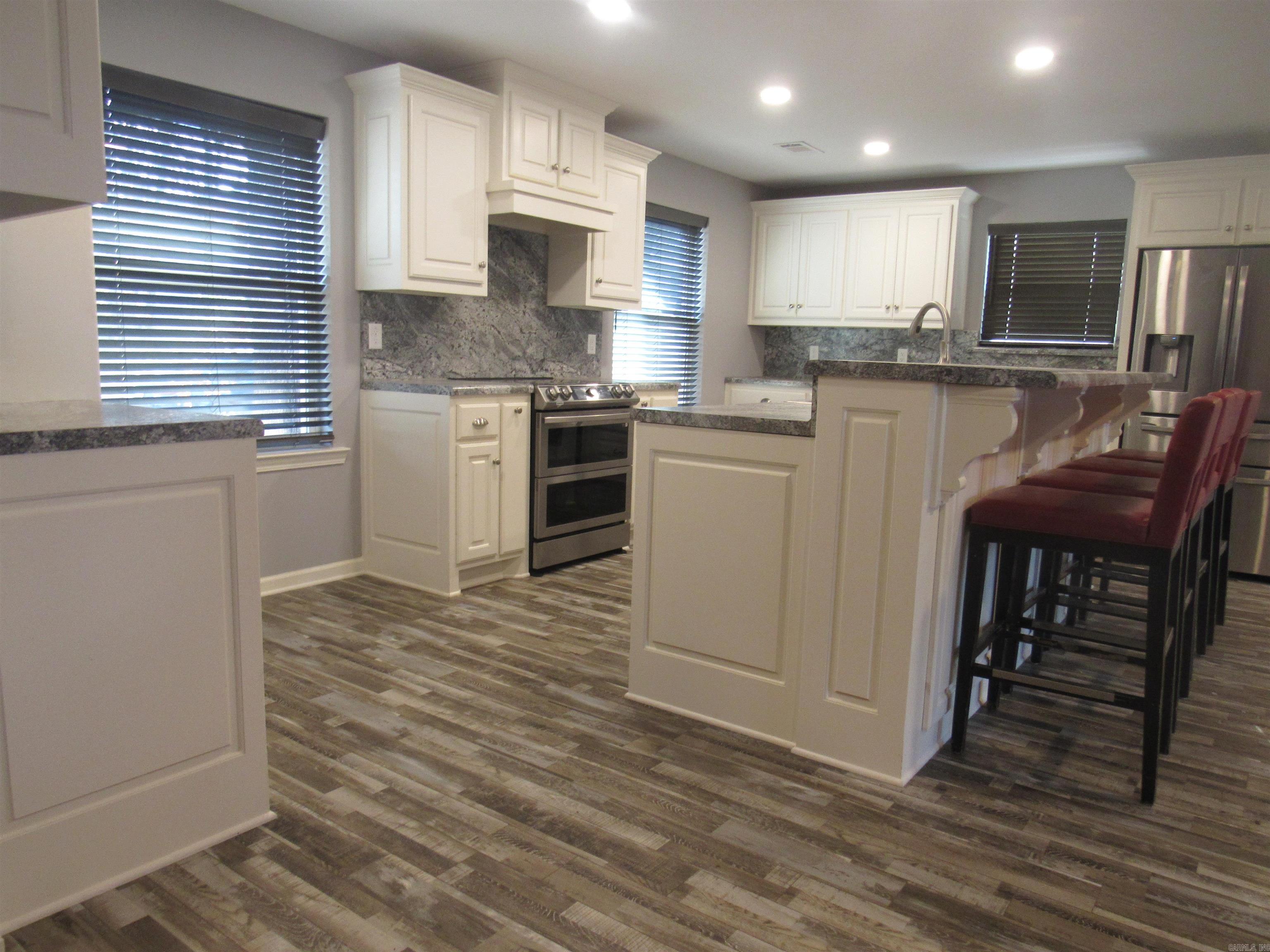 DEEREWOOD - Residential