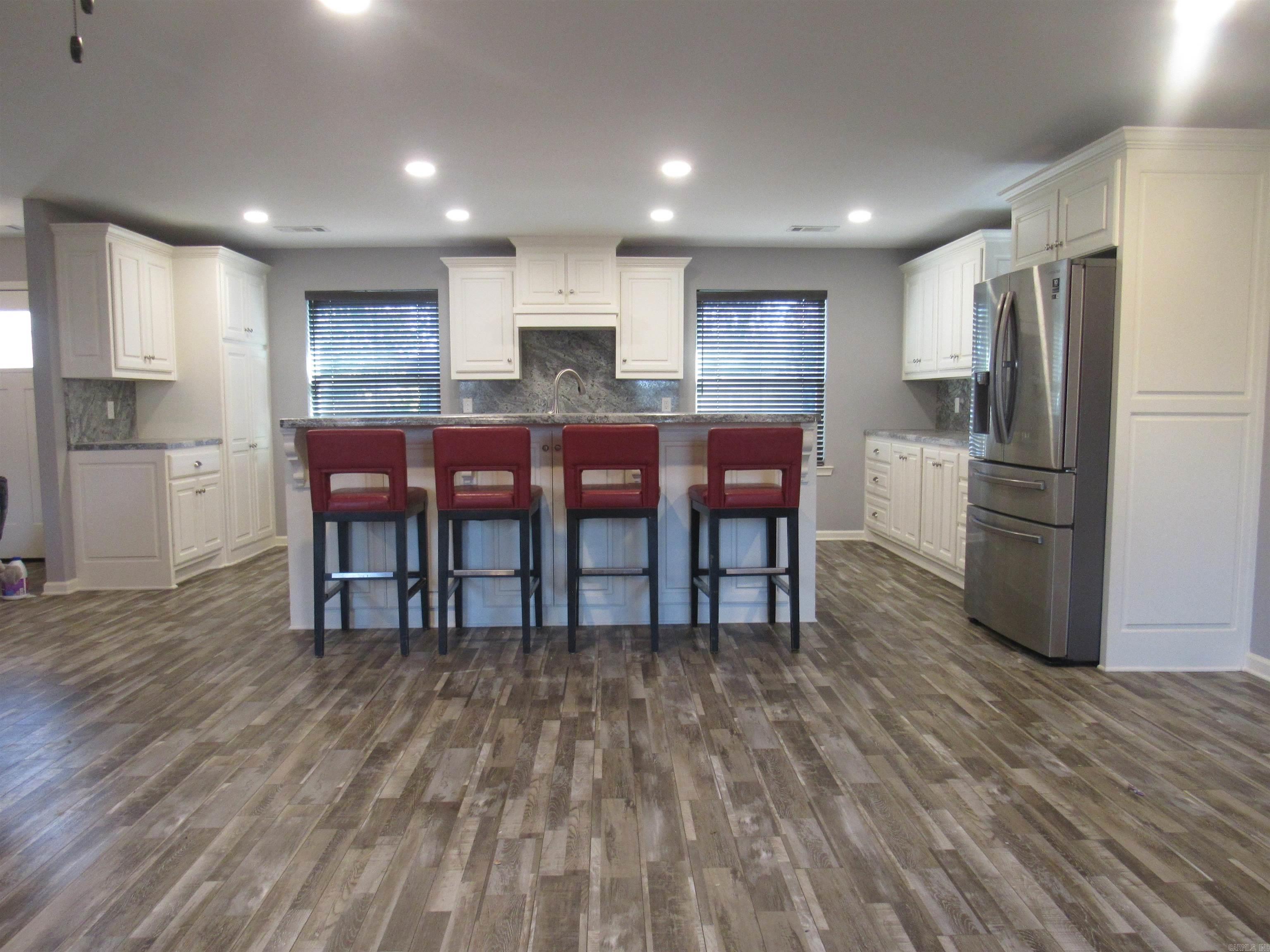 DEEREWOOD - Residential