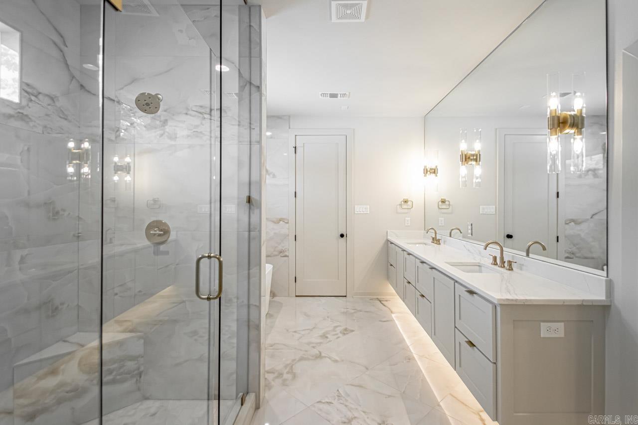 CAMMACK WOODS - Residential