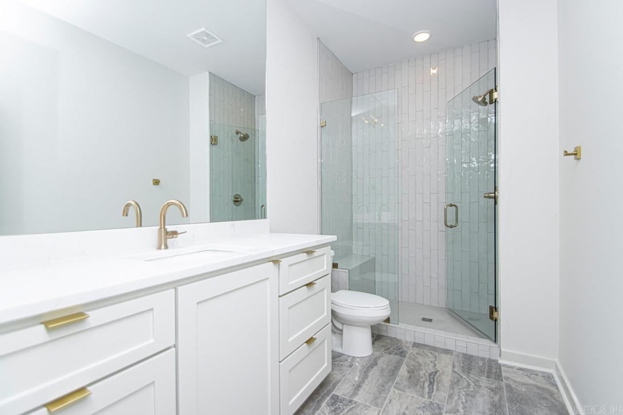 CAMMACK WOODS - Residential