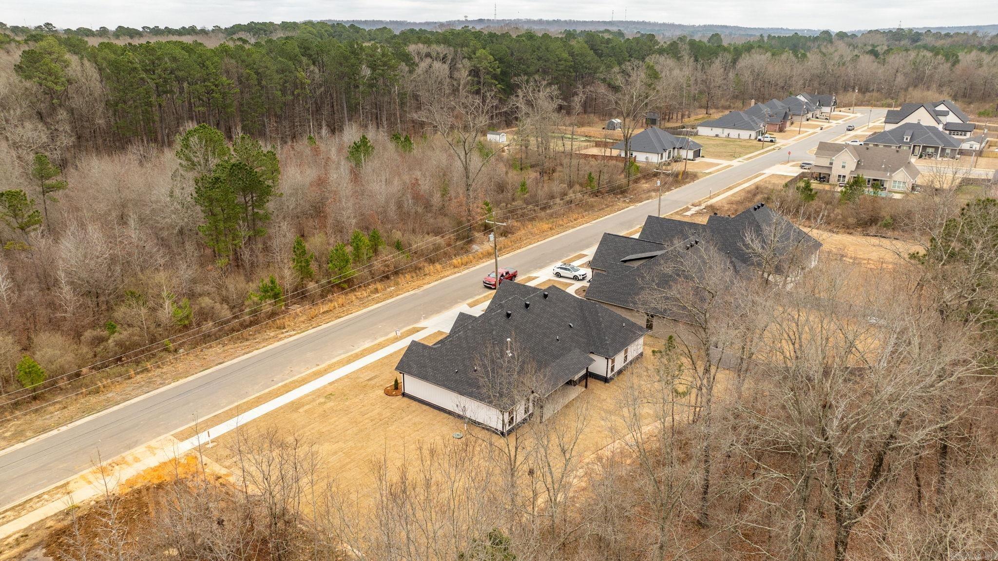 CREEKSIDE - Residential