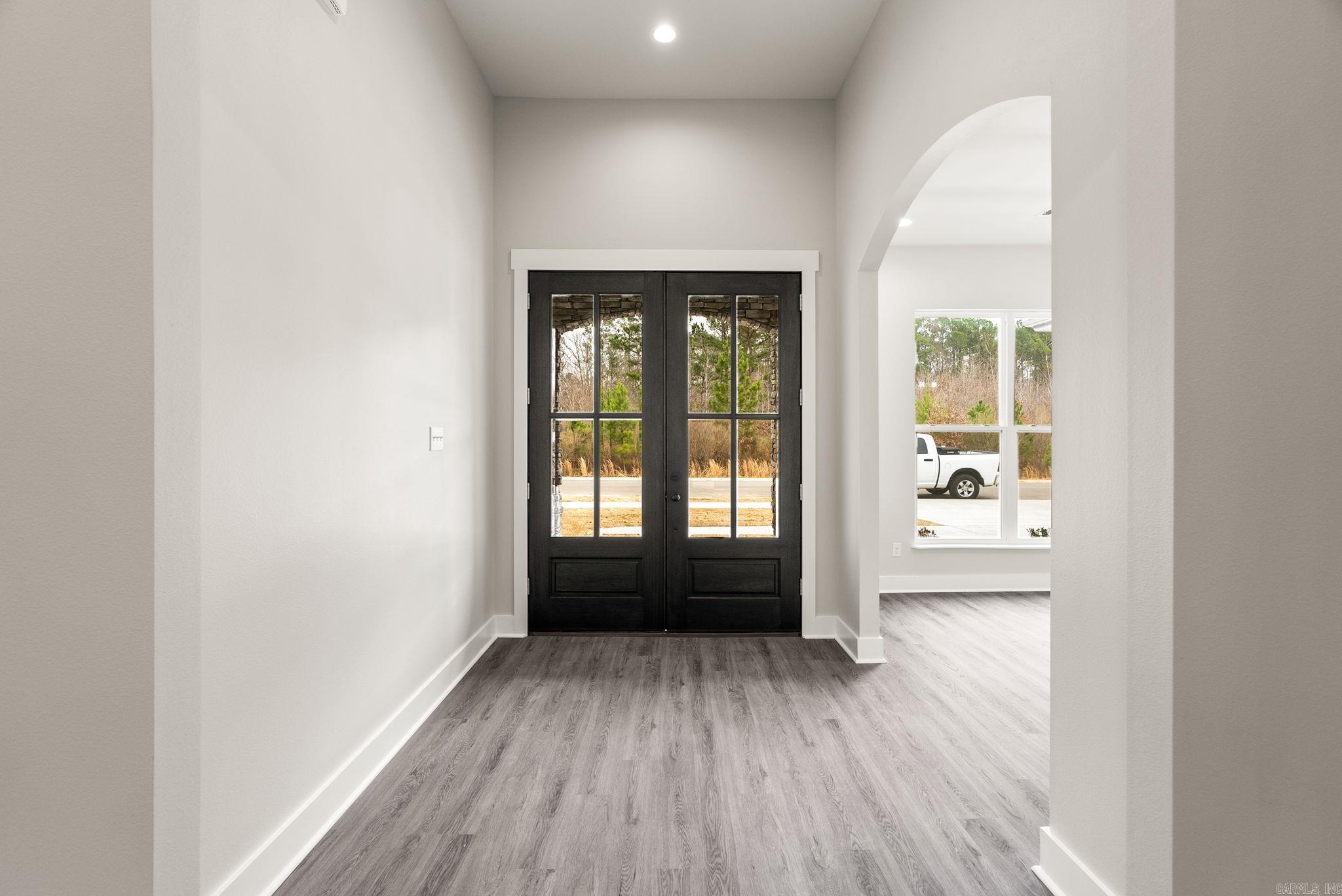 CREEKSIDE - Residential