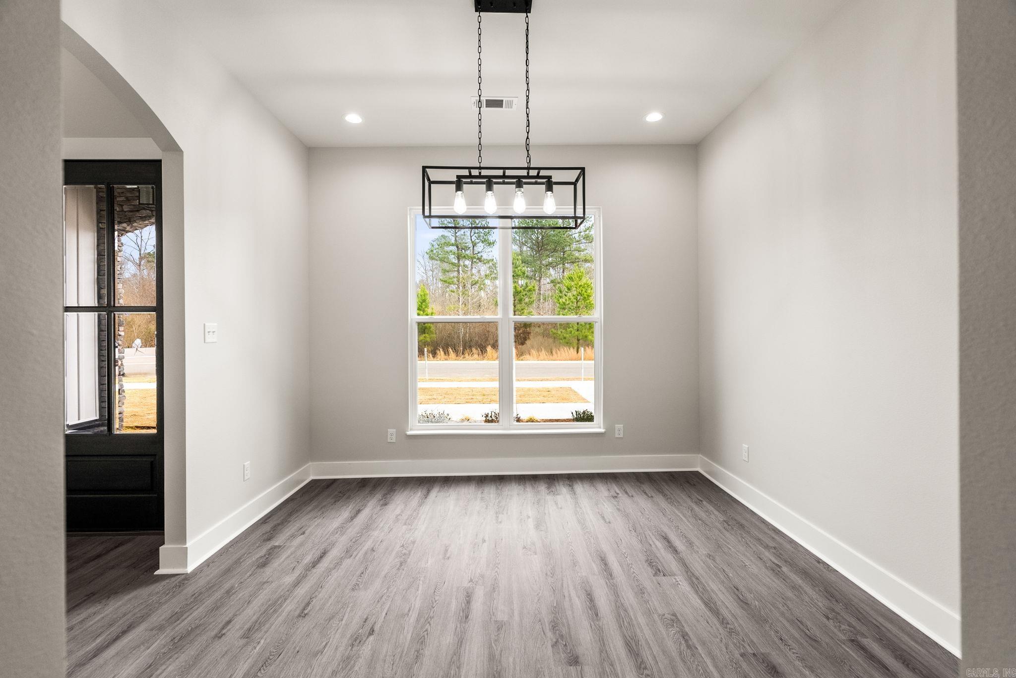 CREEKSIDE - Residential