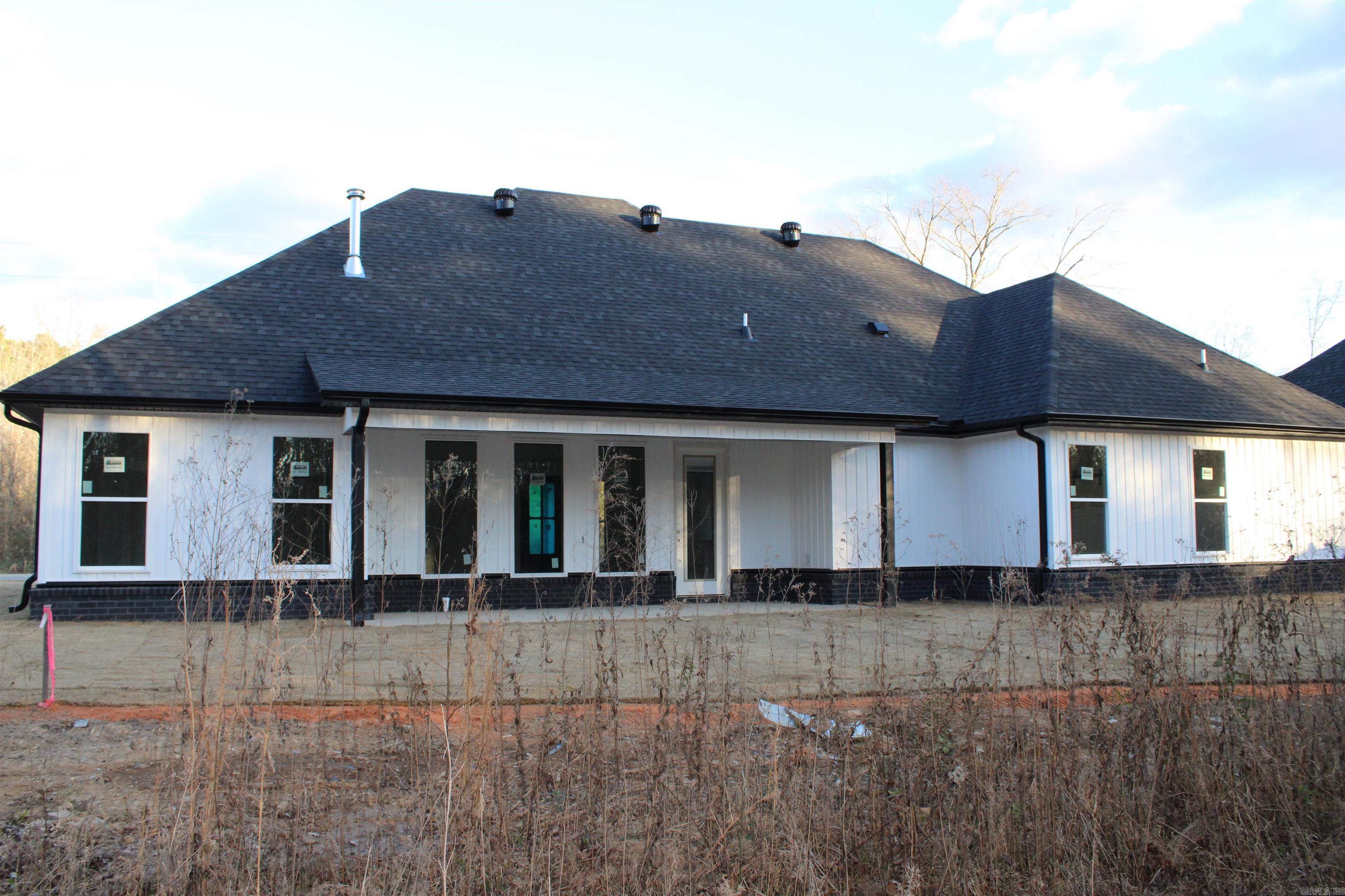 CREEKSIDE - Residential