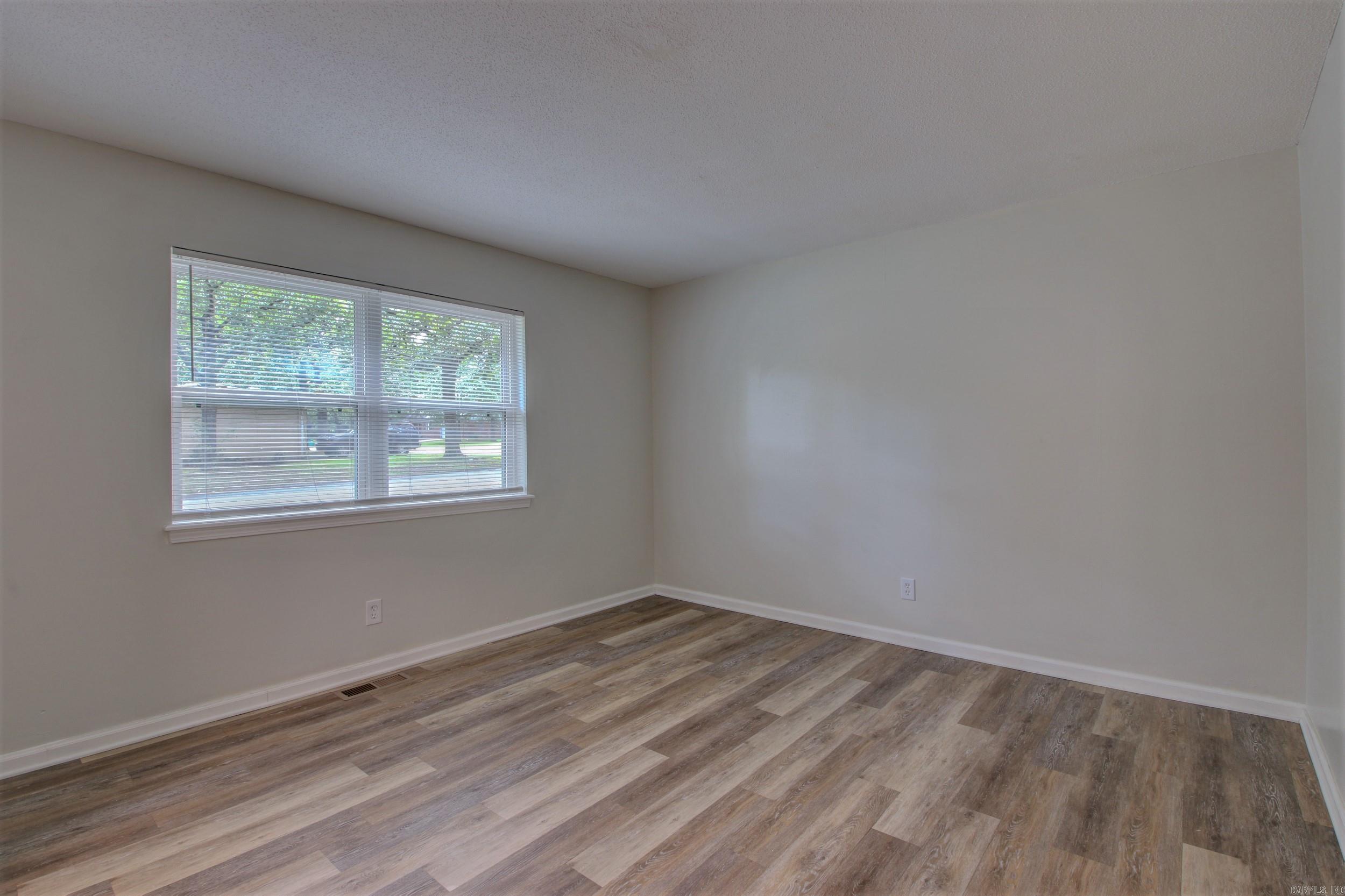 ARBOR OAKS - Residential